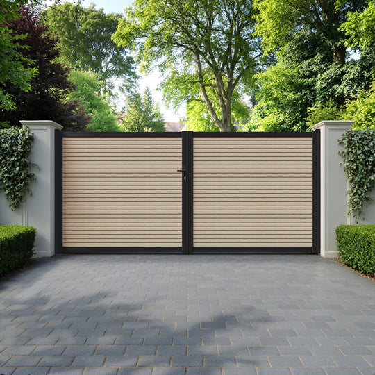 Hudson Light Oak Straight Top Driveway Gate