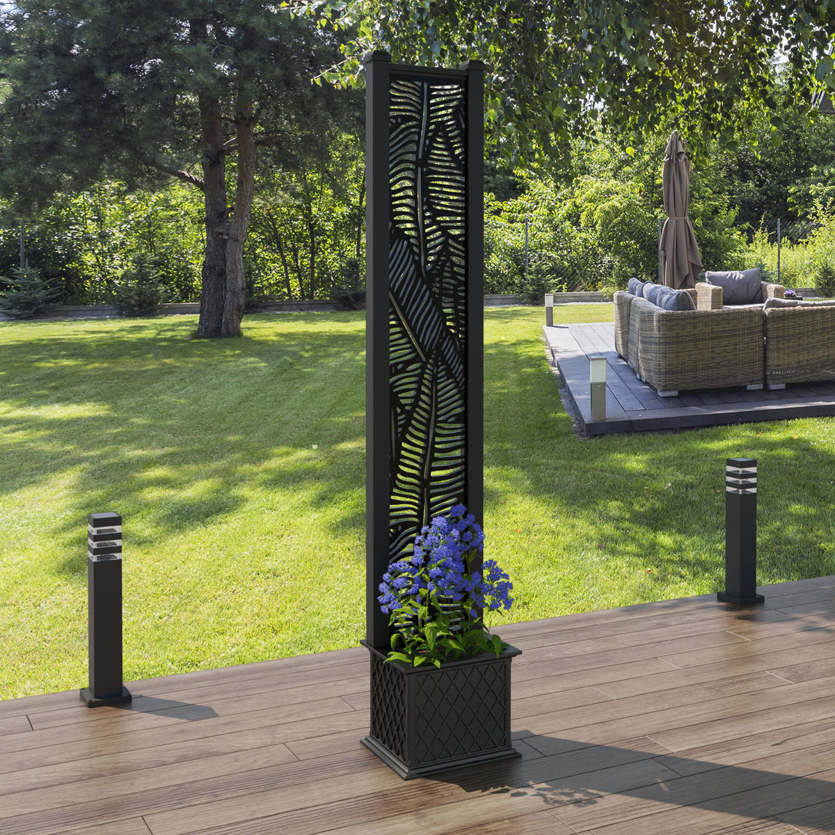 Hoxton Small Planter Feather Screen Charles & Ivy