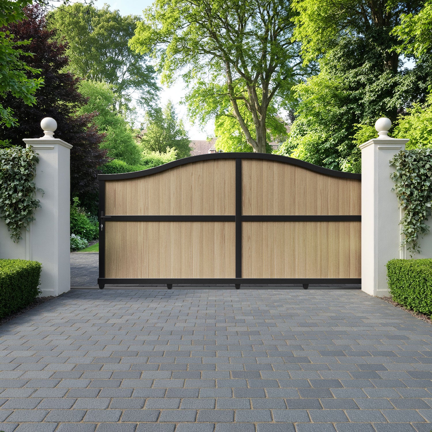 Manor Aluminium Sliding High Middle Driveway Gate