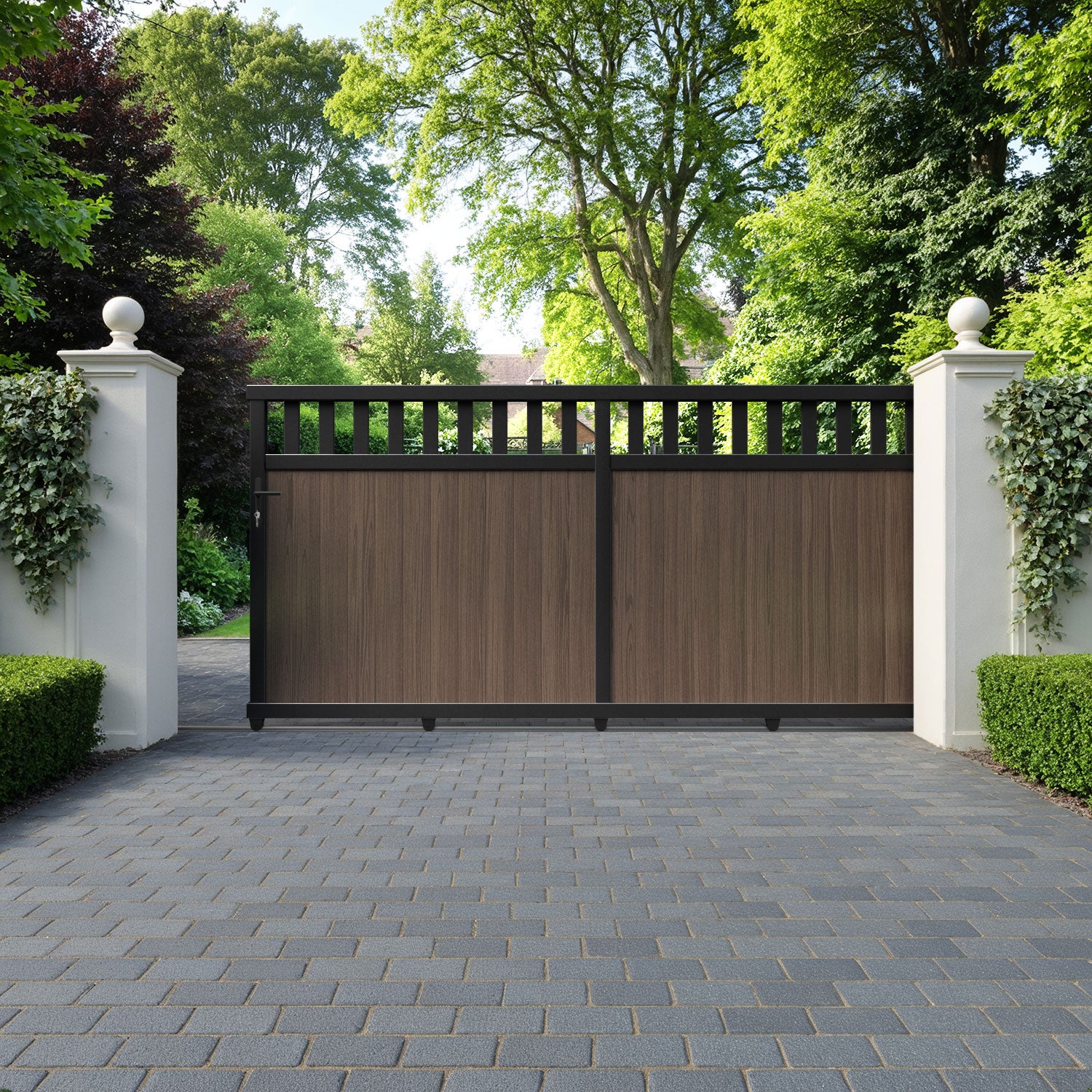 Chatsworth Aluminium Sliding Straight Top Driveway Gate