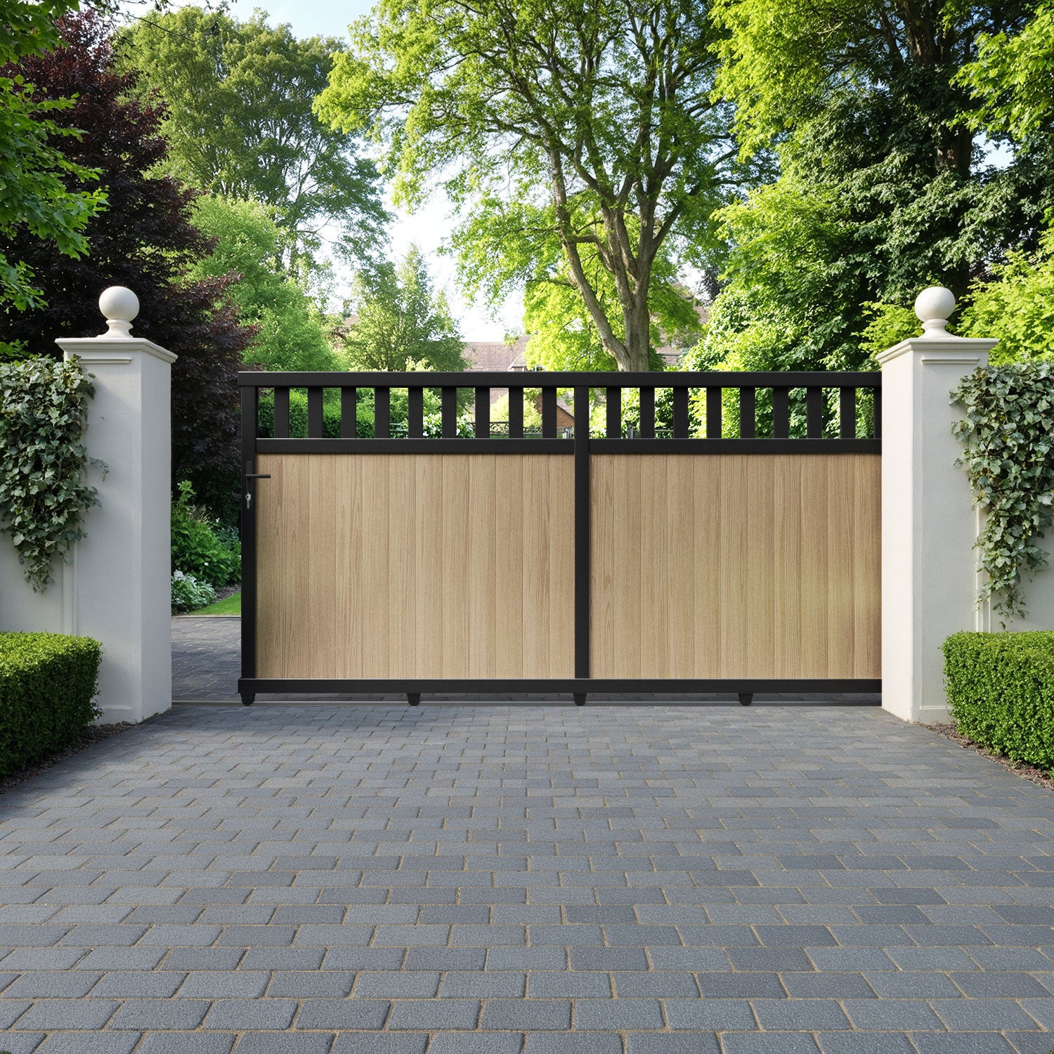 Chatsworth Aluminium Sliding Straight Top Driveway Gate