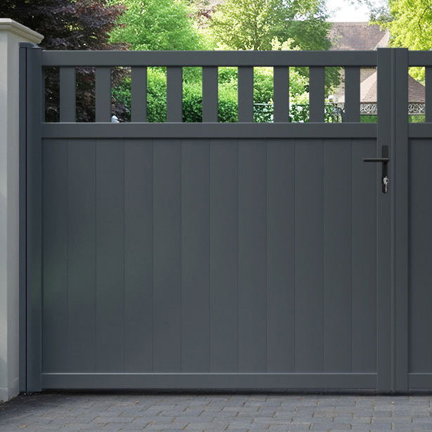 Chatsworth Aluminium Straight Top Driveway Gate