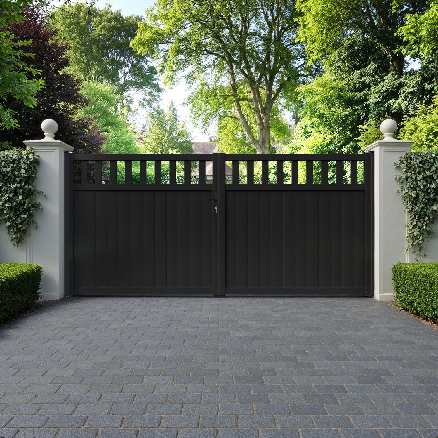 Chatsworth Aluminium Straight Top Driveway Gate