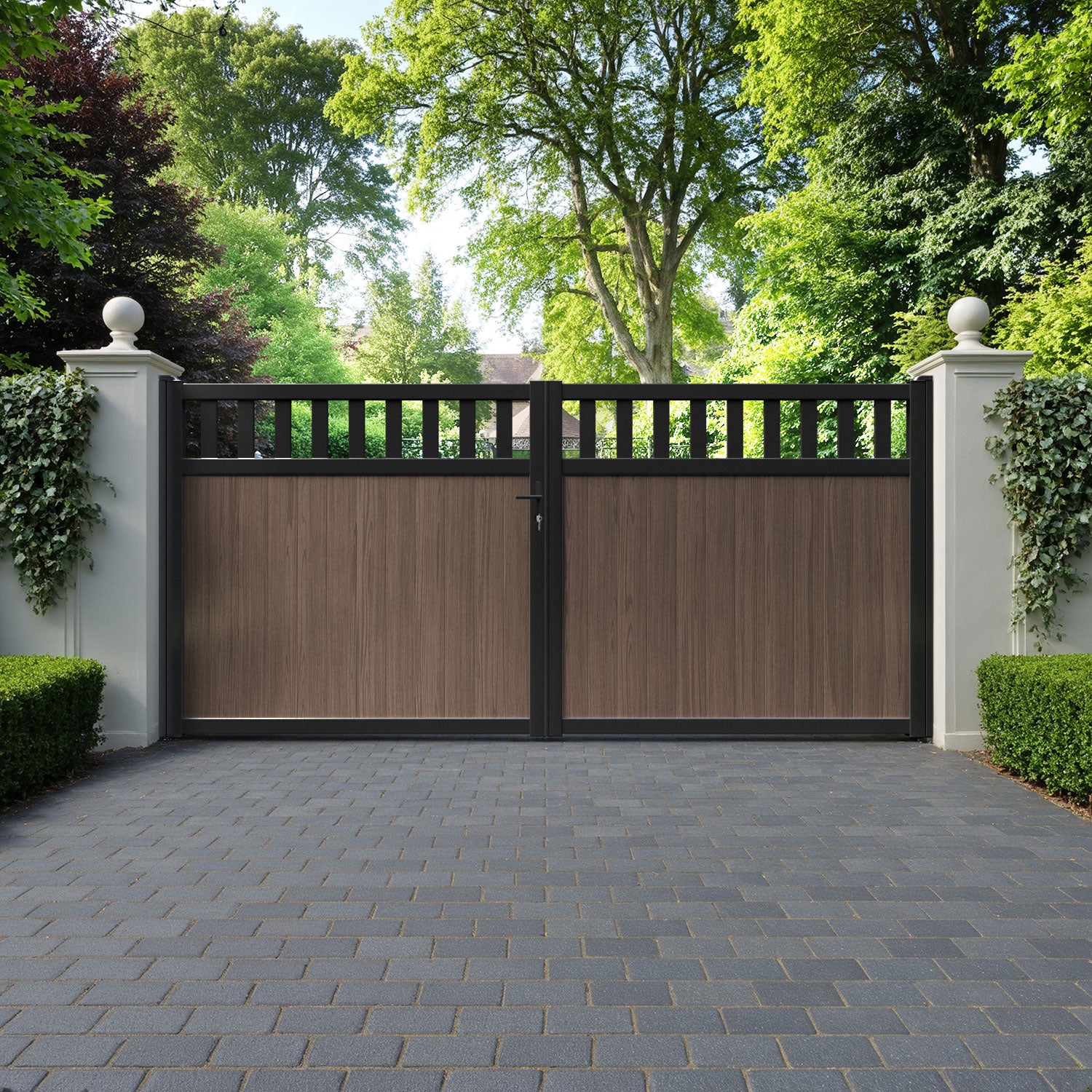 Chatsworth Aluminium Straight Top Driveway Gate