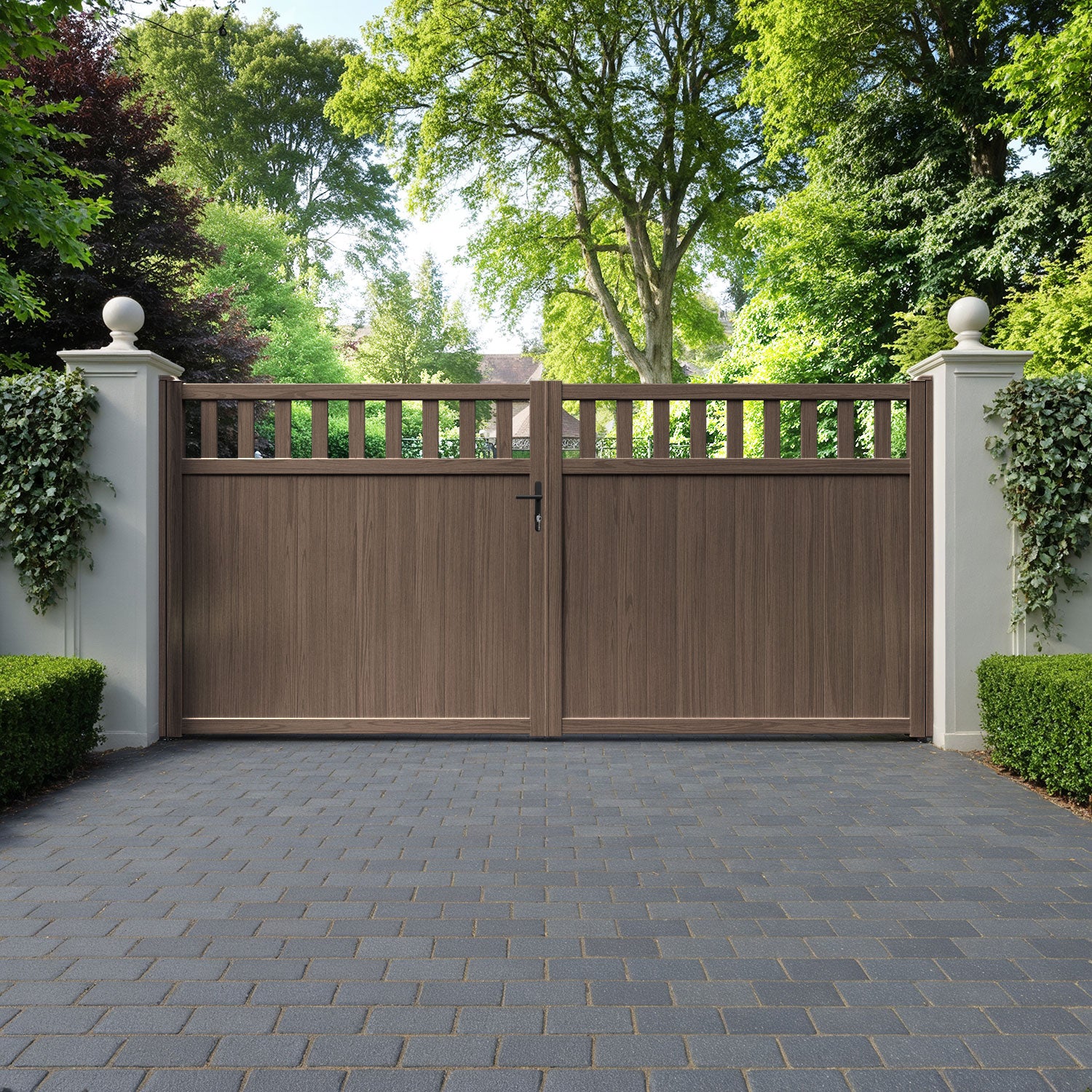 Chatsworth Aluminium Straight Top Driveway Gate