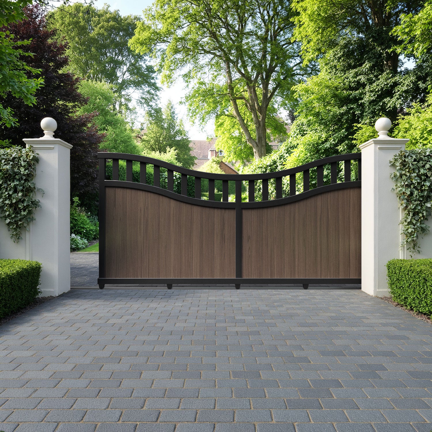 Chatsworth Aluminium Sliding Low Middle Driveway Gate