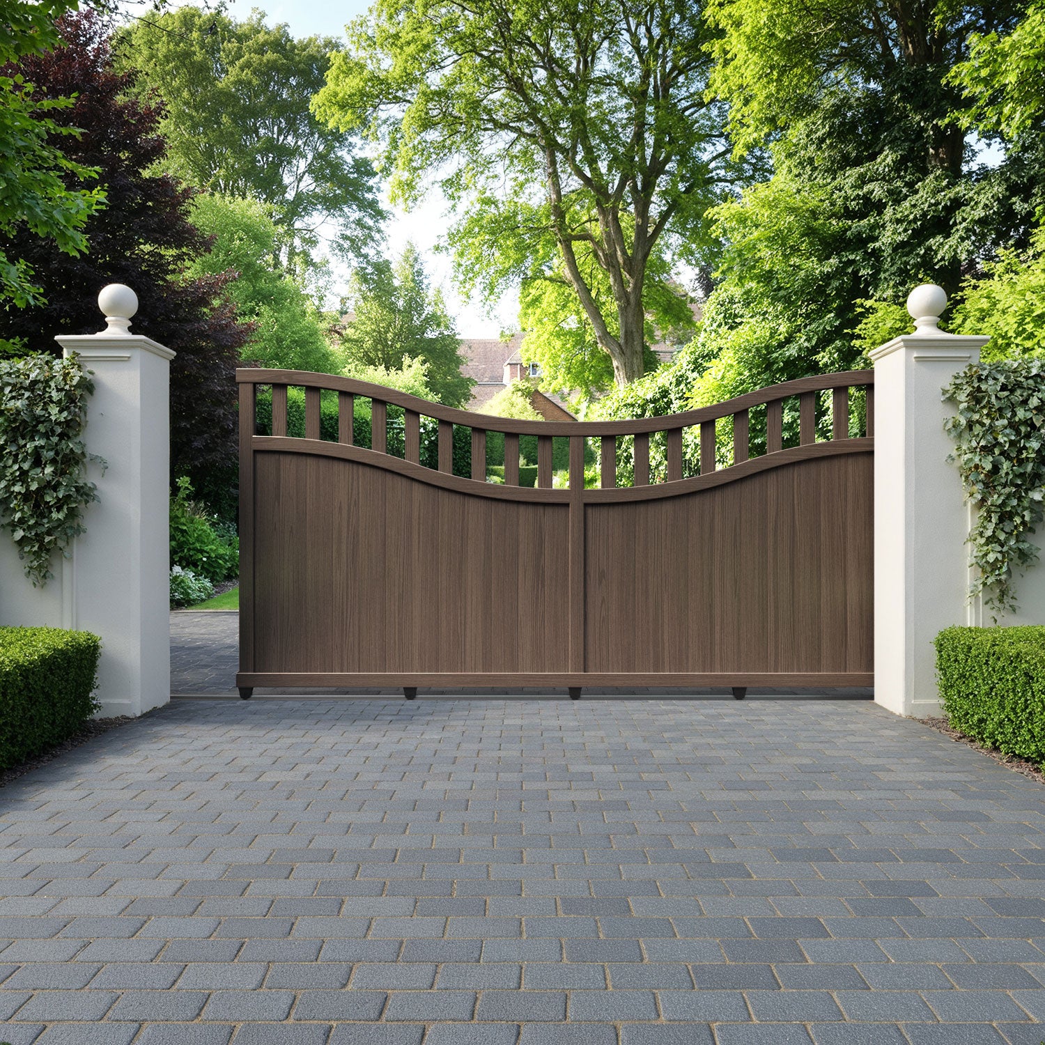Chatsworth Aluminium Sliding Low Middle Driveway Gate