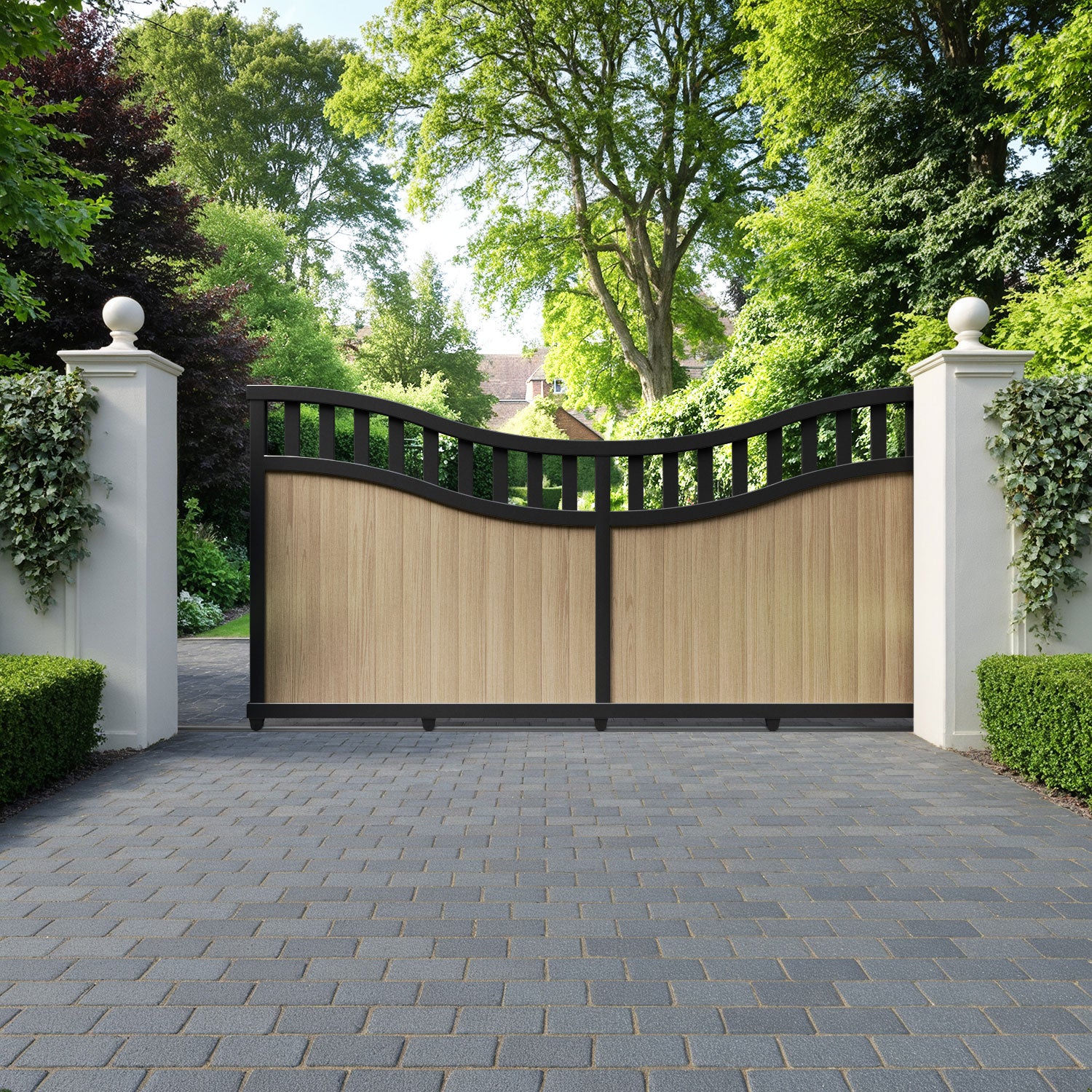 Chatsworth Aluminium Sliding Low Middle Driveway Gate