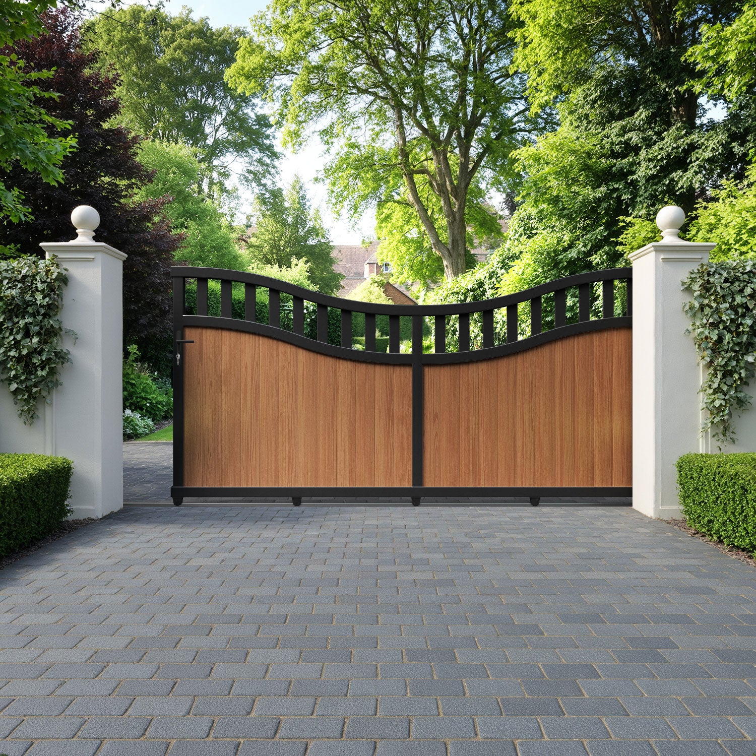 Chatsworth Aluminium Sliding Low Middle Driveway Gate