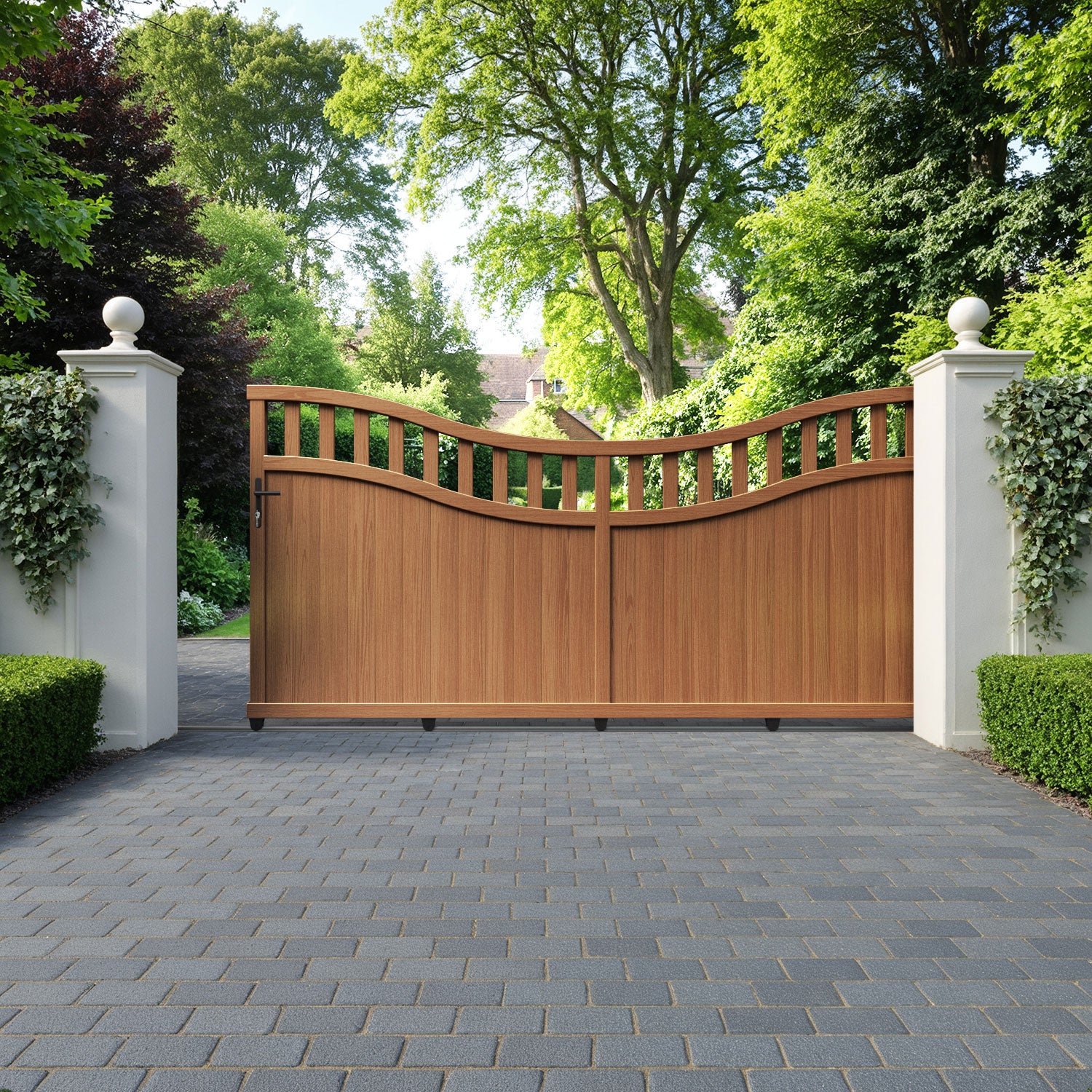 Chatsworth Aluminium Sliding Low Middle Driveway Gate