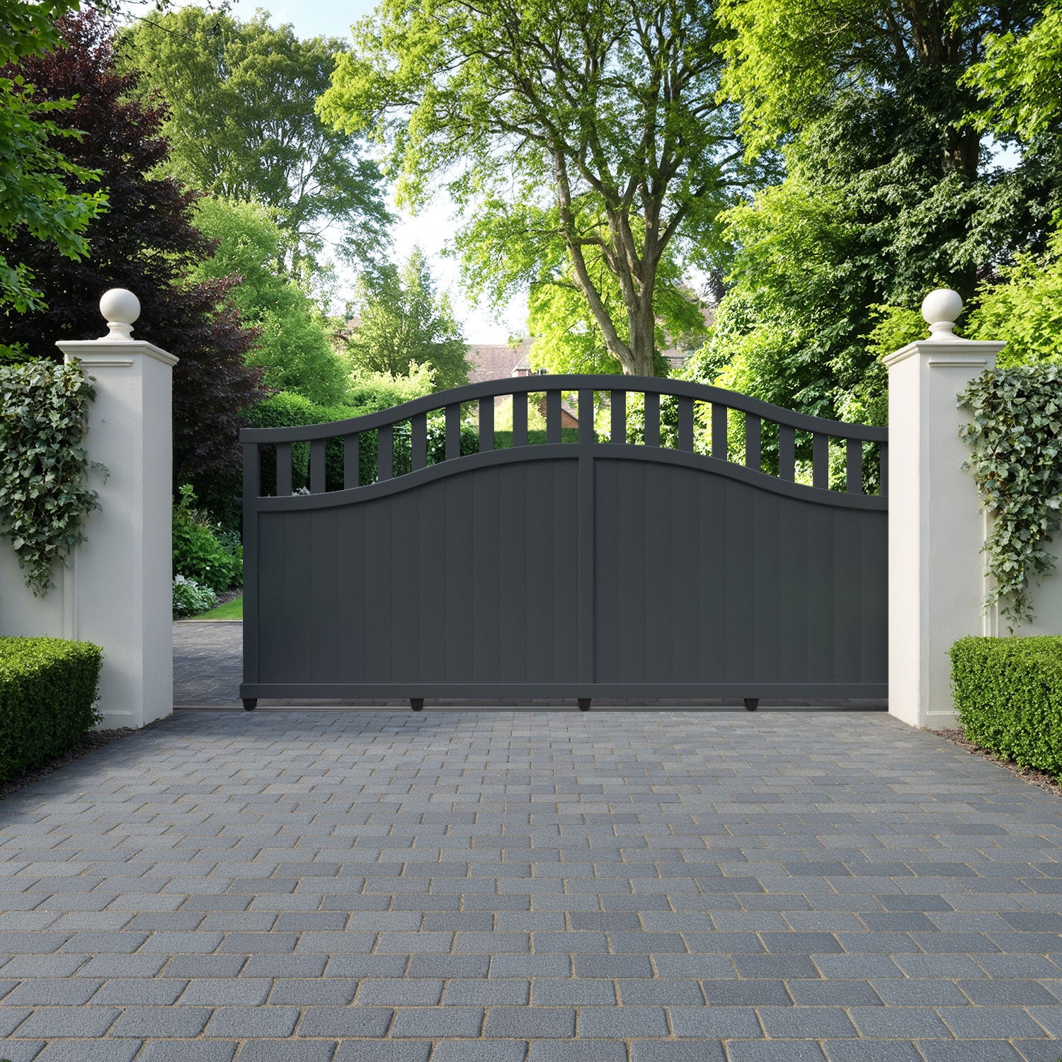 Chatsworth Aluminium Sliding High Middle Driveway Gate