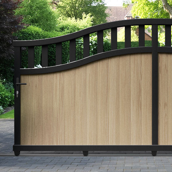 Chatsworth Aluminium Sliding High Middle Driveway Gate