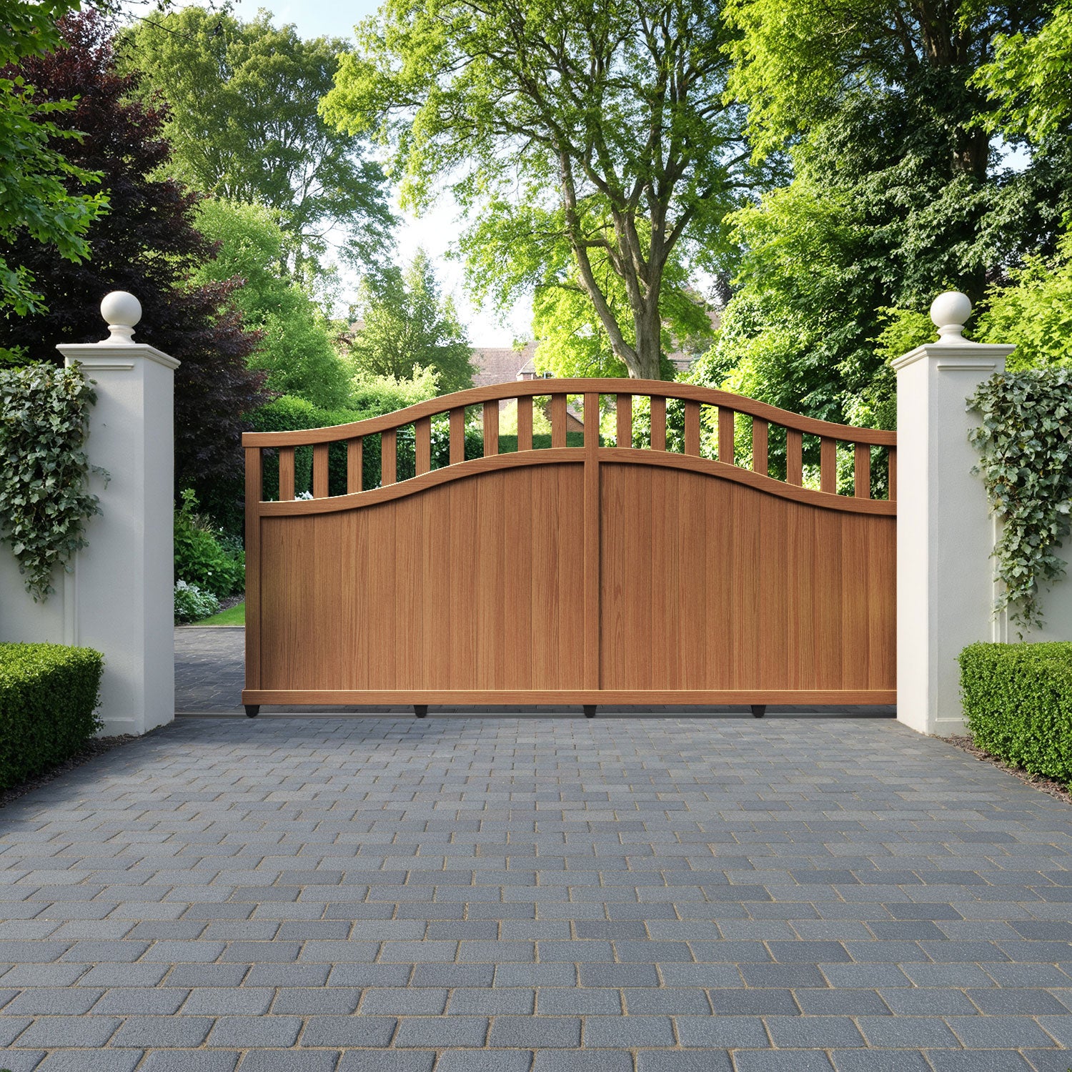 Chatsworth Aluminium Sliding High Middle Driveway Gate