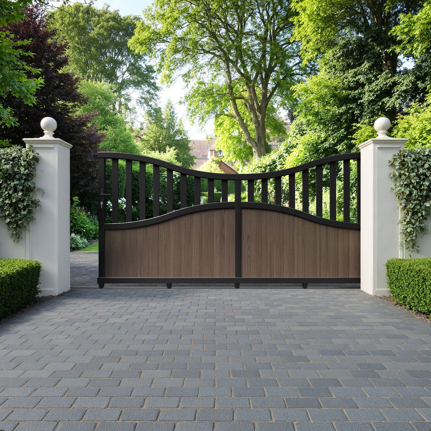 Bramble Aluminium Sliding Low Middle Driveway Gate