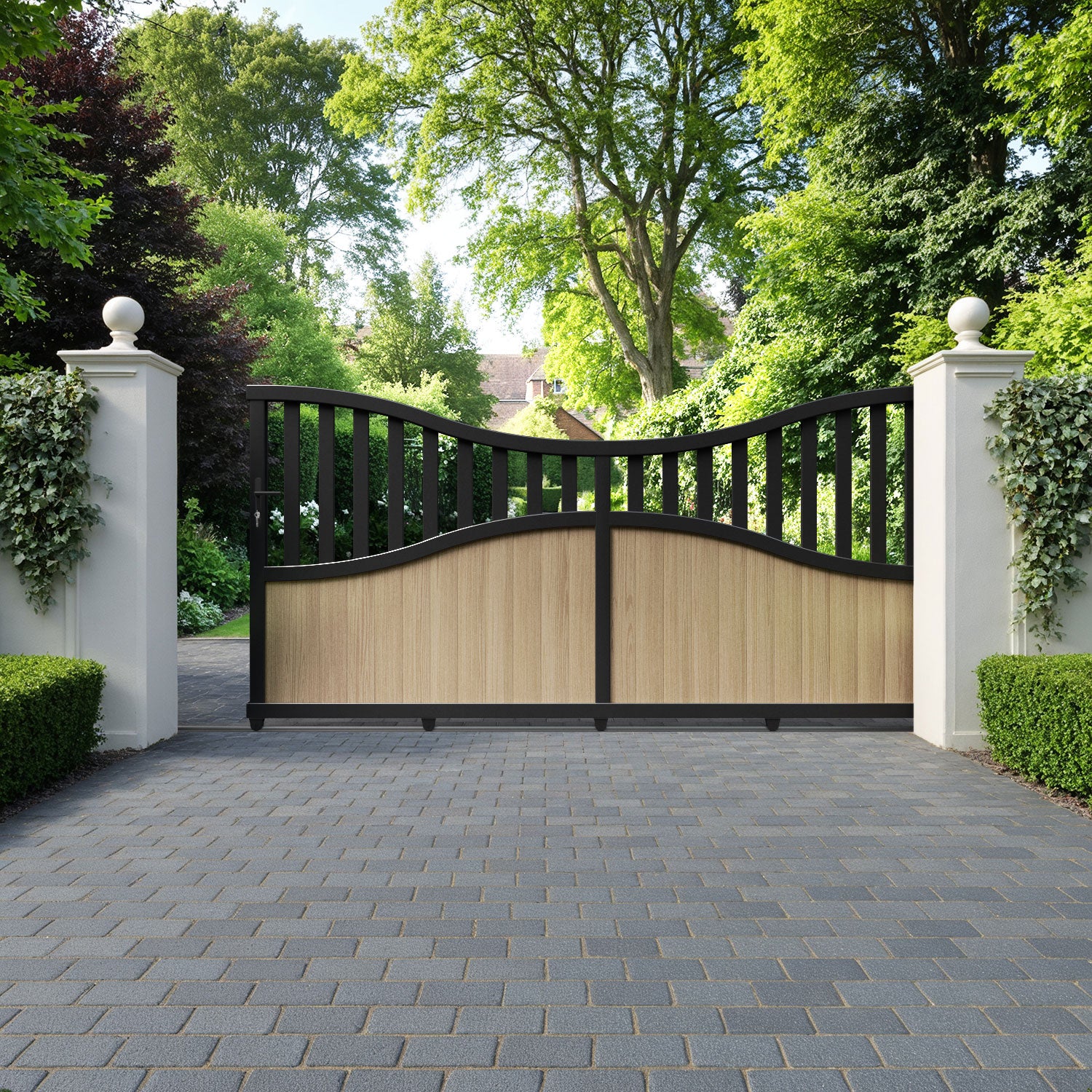 Bramble Aluminium Sliding Low Middle Driveway Gate