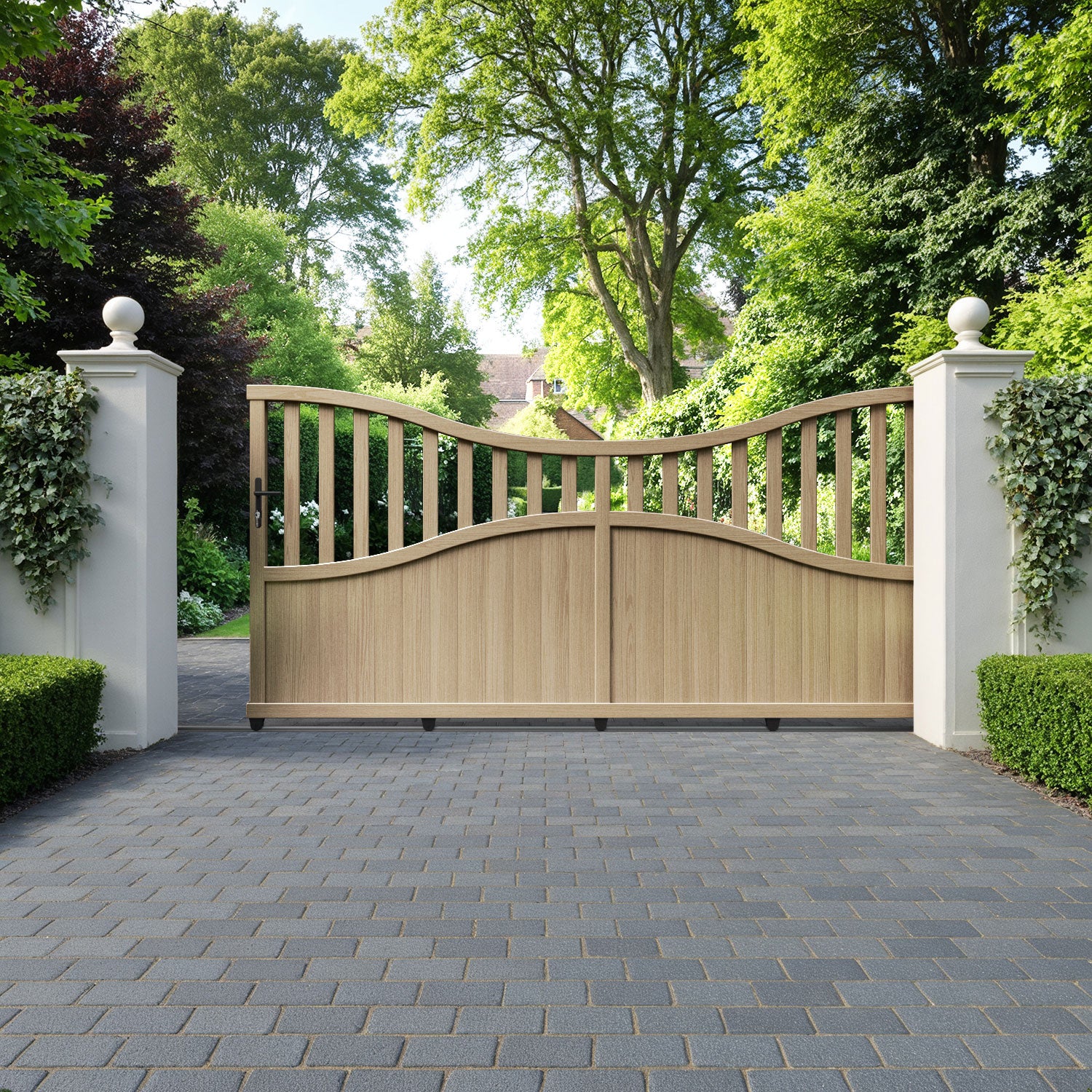 Bramble Aluminium Sliding Low Middle Driveway Gate