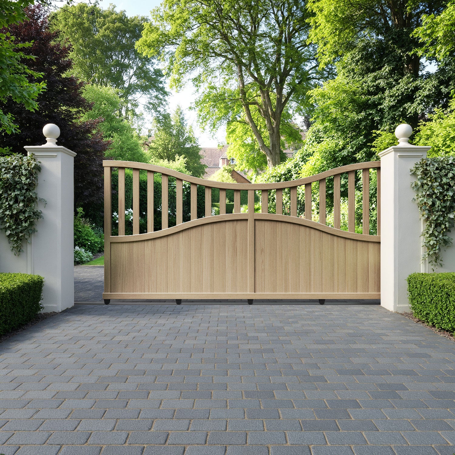 Bramble Aluminium Sliding Low Middle Driveway Gate