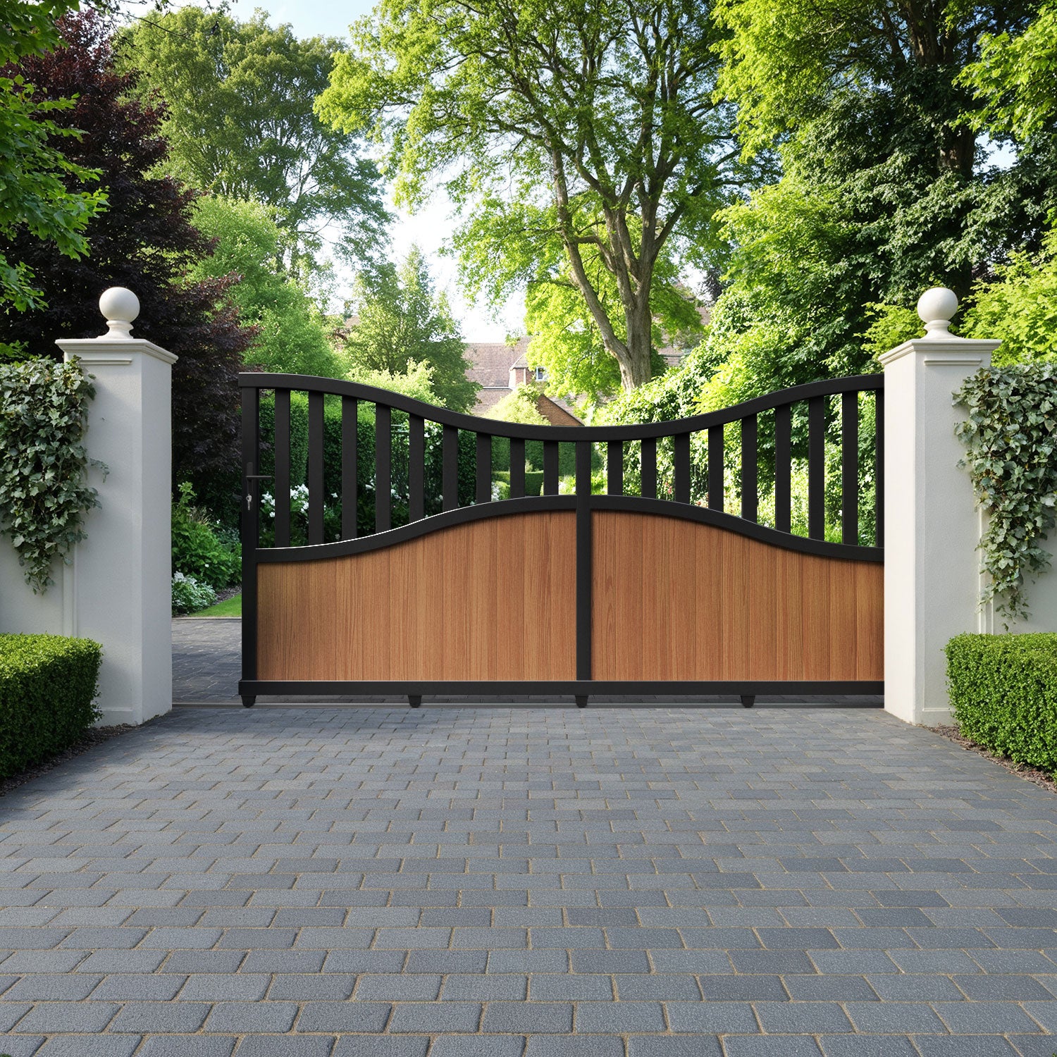 Bramble Aluminium Sliding Low Middle Driveway Gate