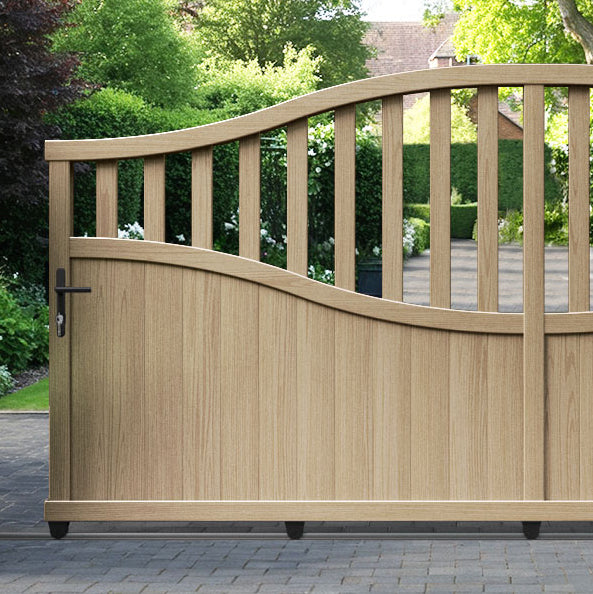 Bramble Aluminium Sliding High Middle Driveway Gate