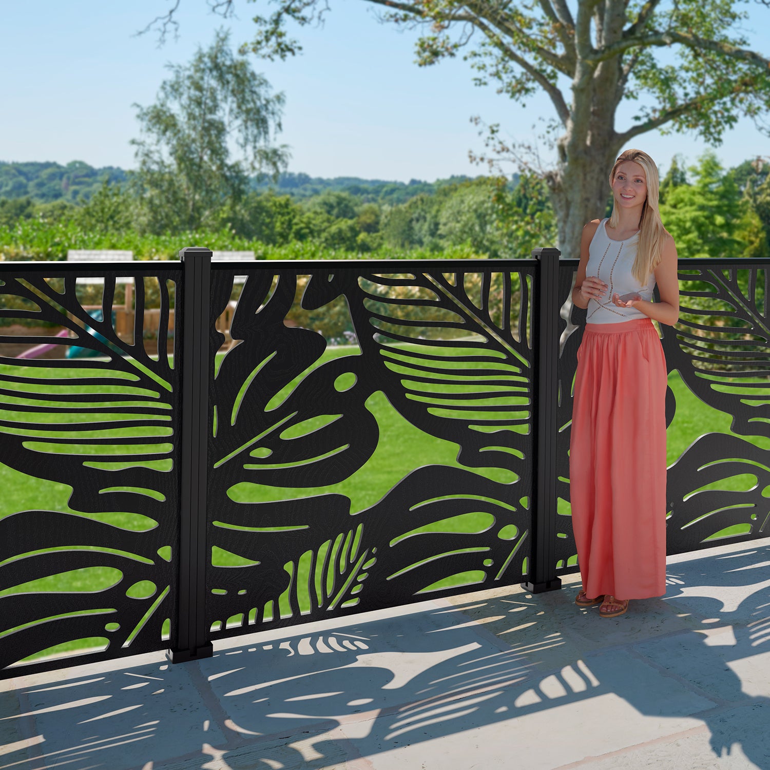 Fauna Decorative Fence - 120x120cm - with our composite posts