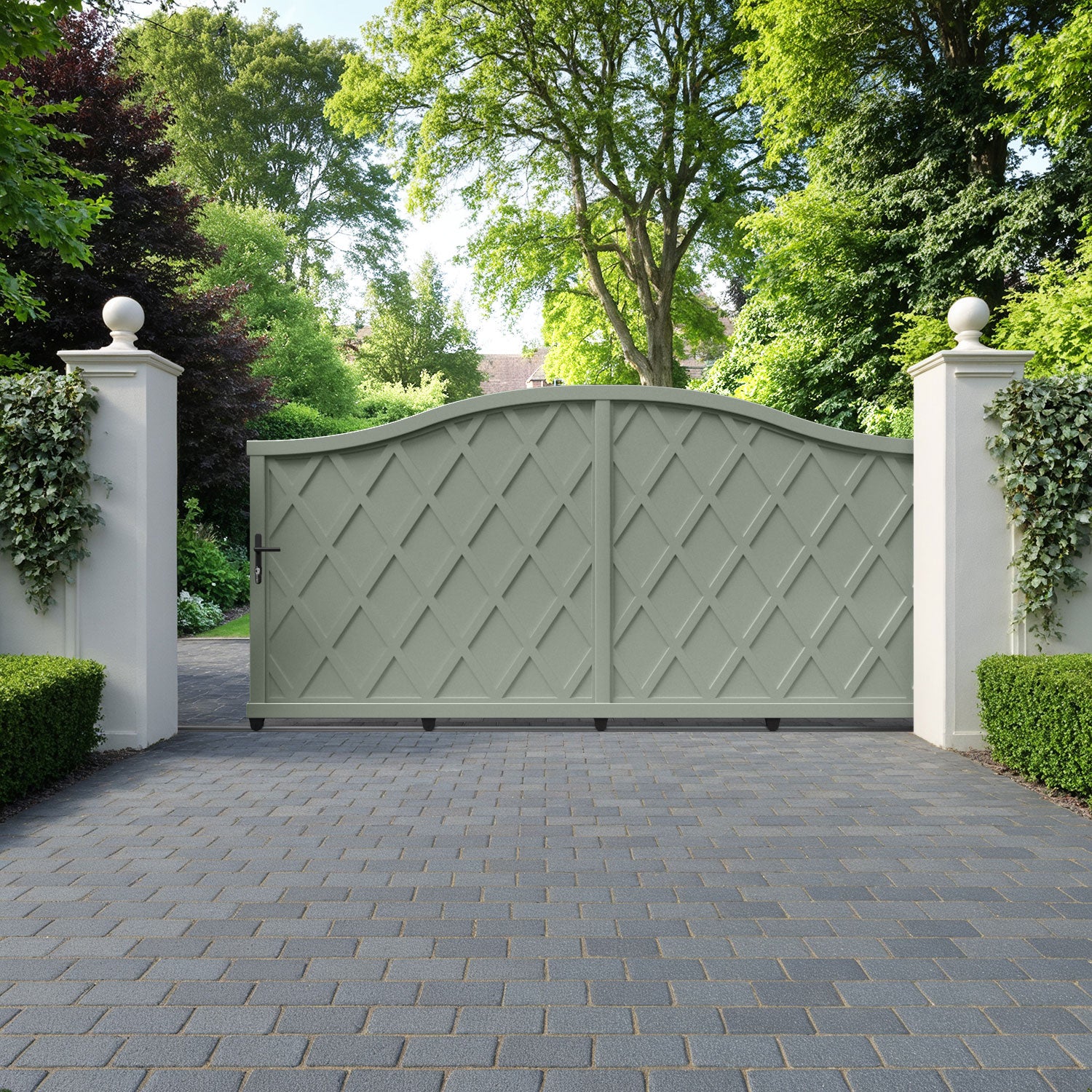 Ashfield Aluminium Sliding High Middle Driveway Gate