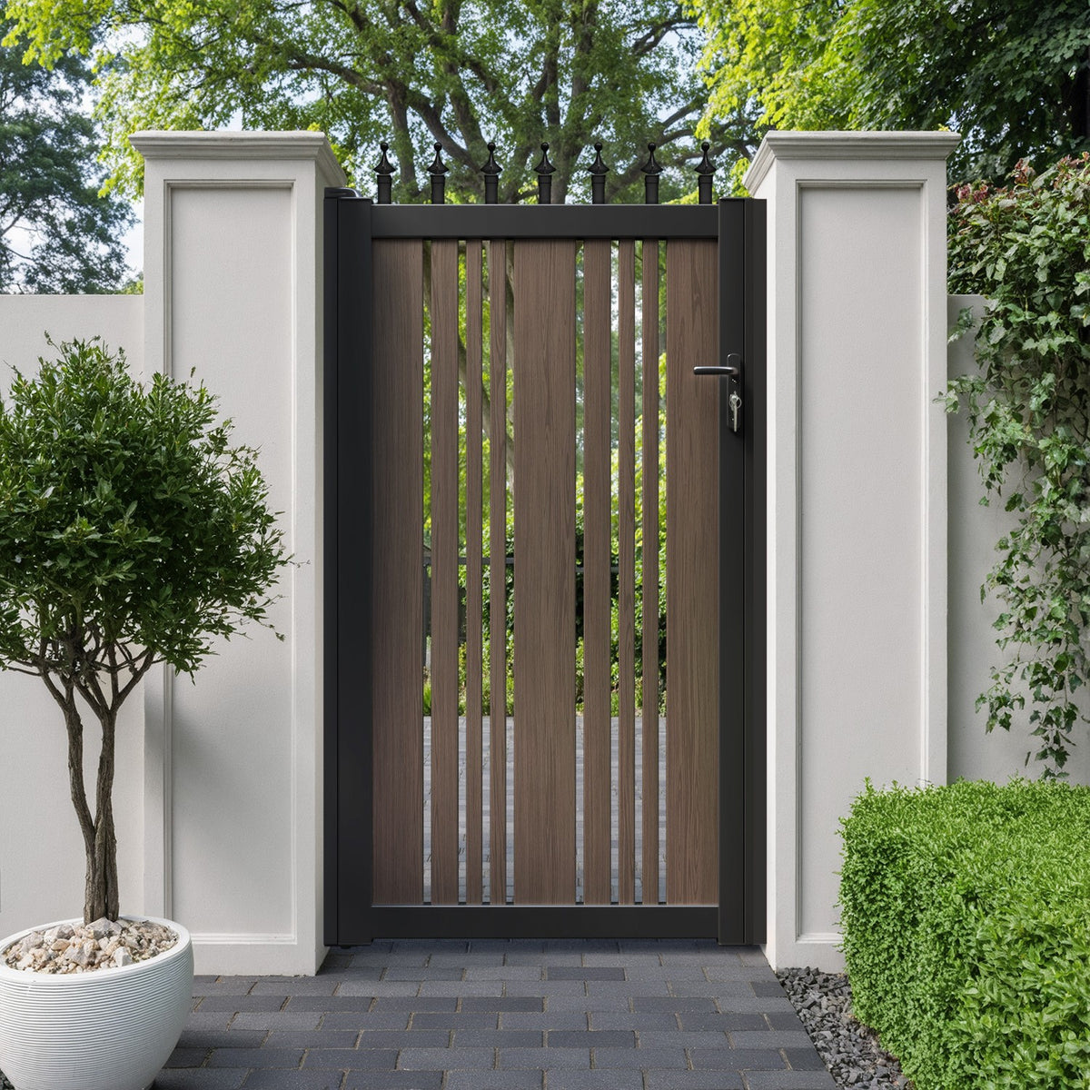 dark-oak-black-yes-spiked