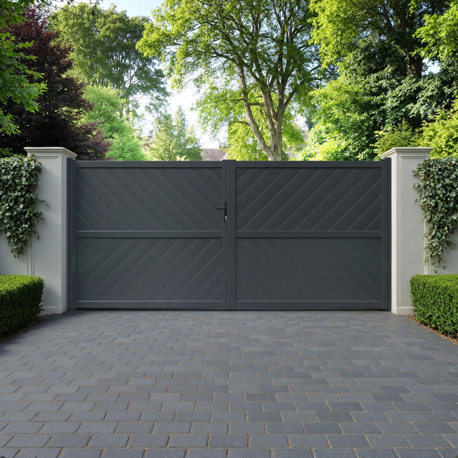 Sudbury Aluminium Straight Top Driveway Gate