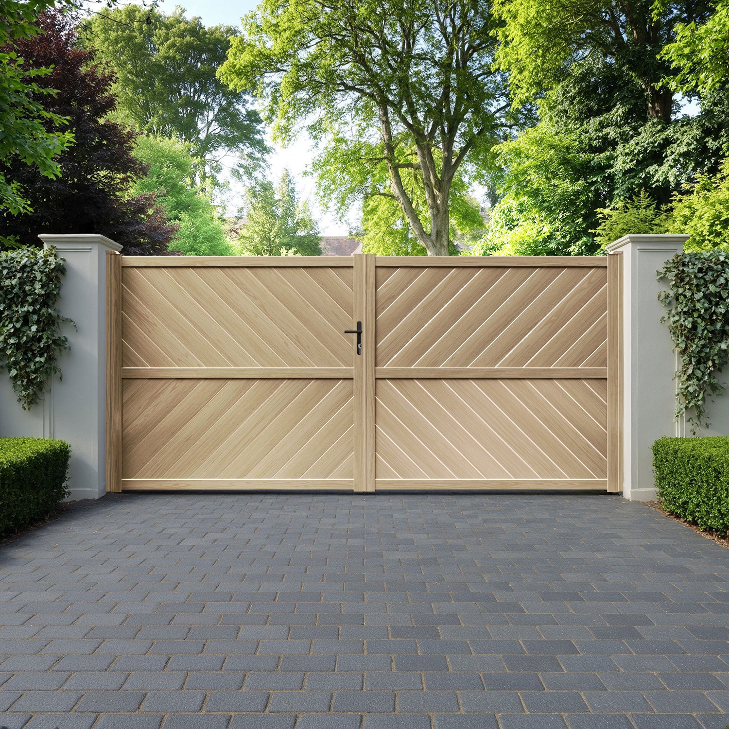 Sudbury Aluminium Straight Top Driveway Gate