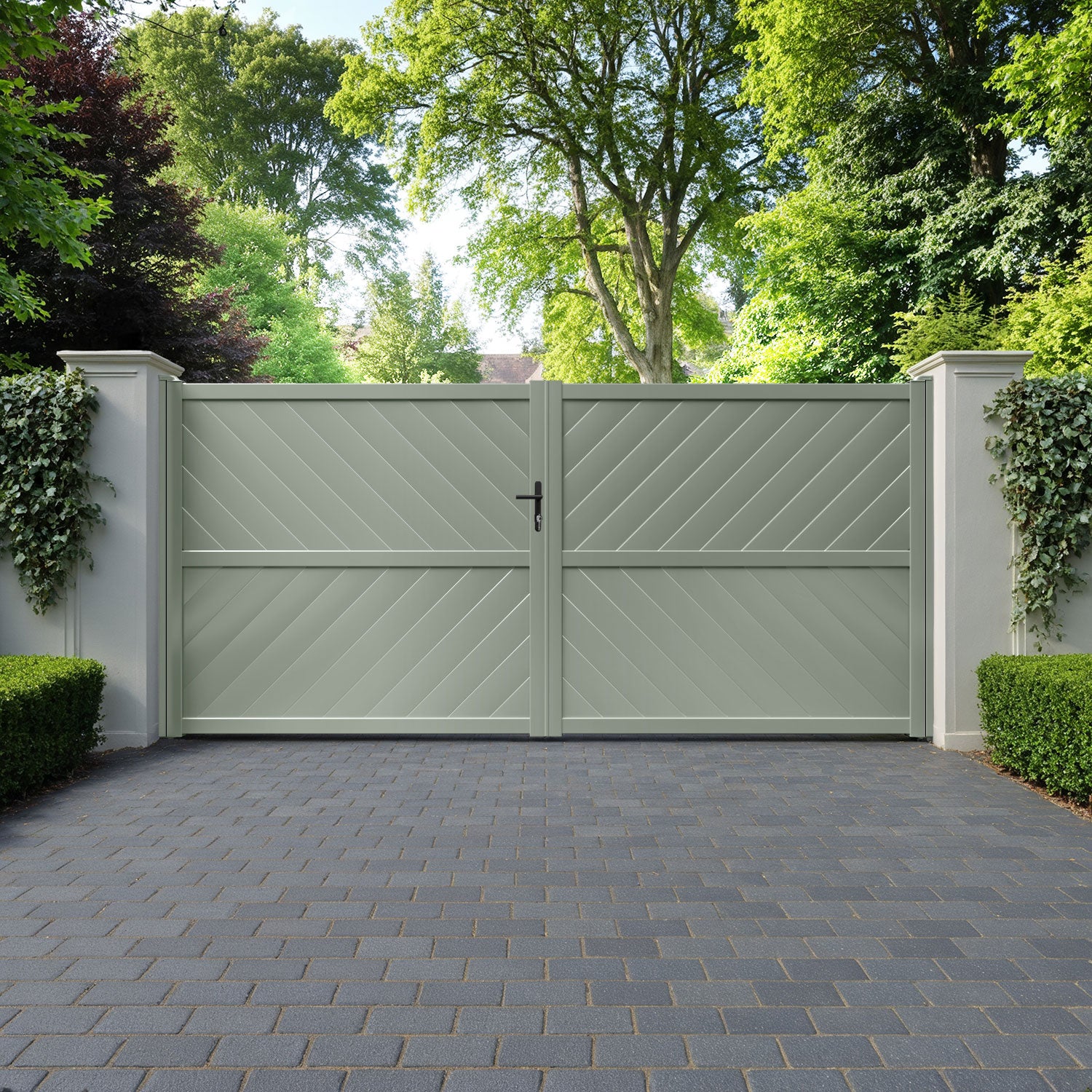 Sudbury Aluminium Straight Top Driveway Gate