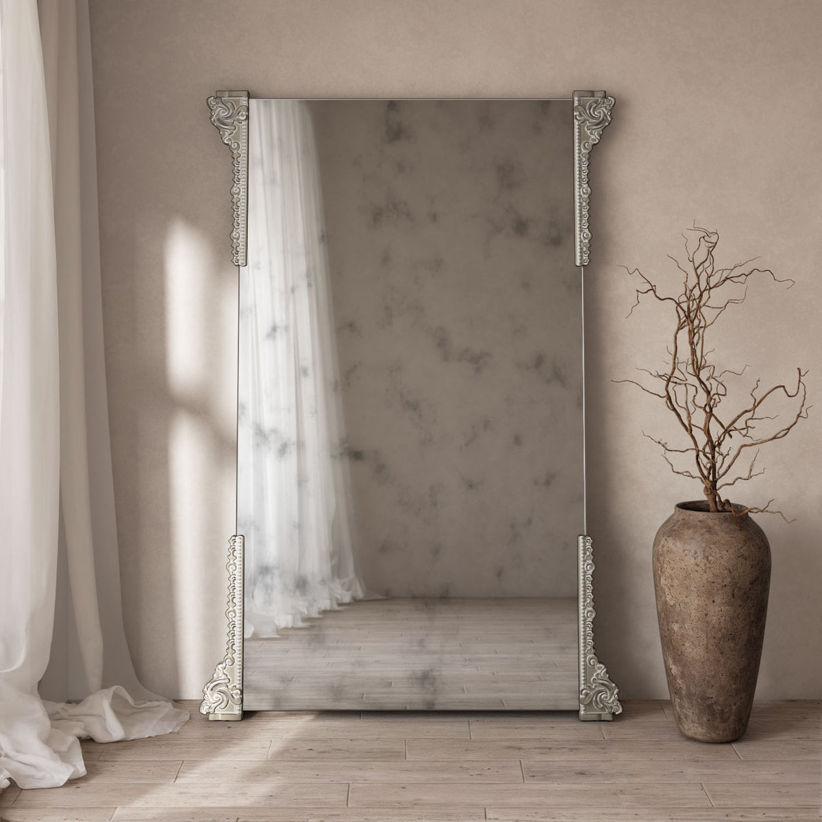 whitewash-antique-noled