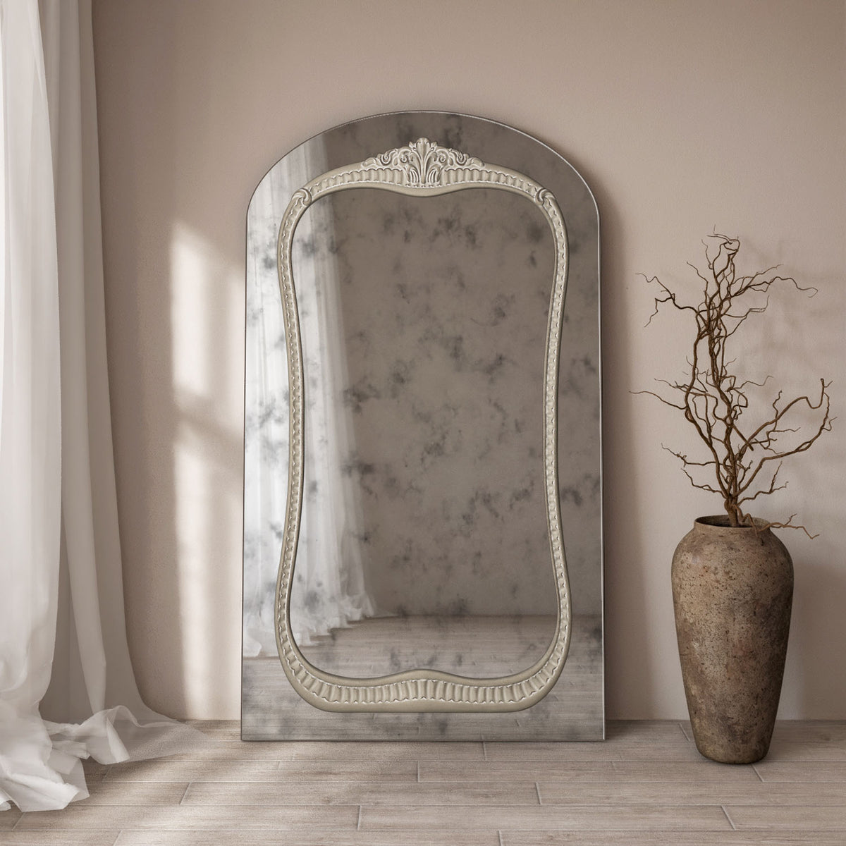 whitewash-antique-noled