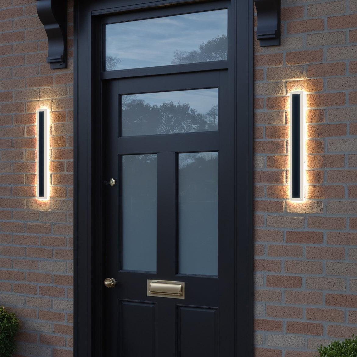 Eclipse Medium Outdoor Light - Mains Powered
