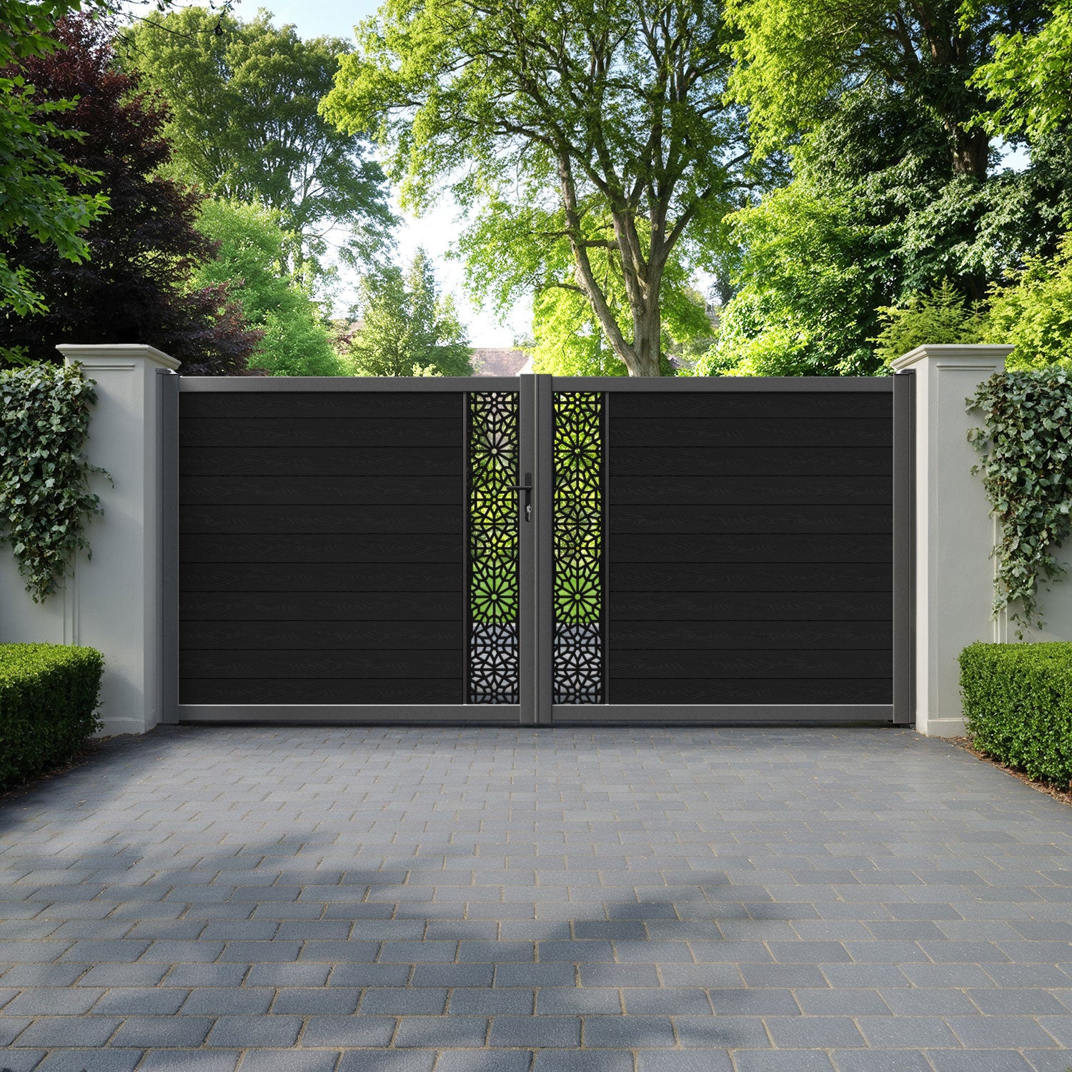 Classic Alnara Straight Top Driveway Gate - Black - Middle Screen