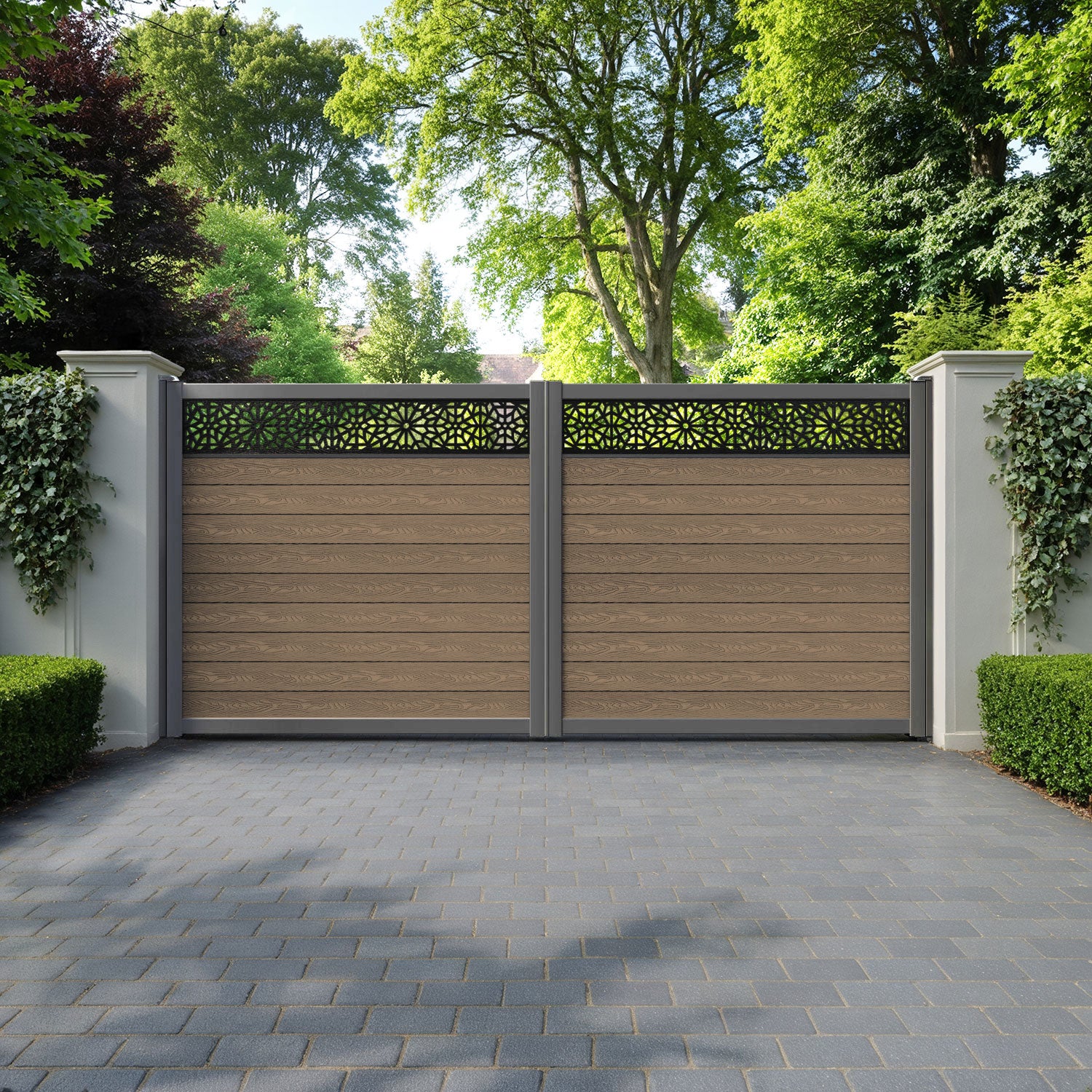 Classic Alnara Straight Top Driveway Gate - Teak - Top Screen