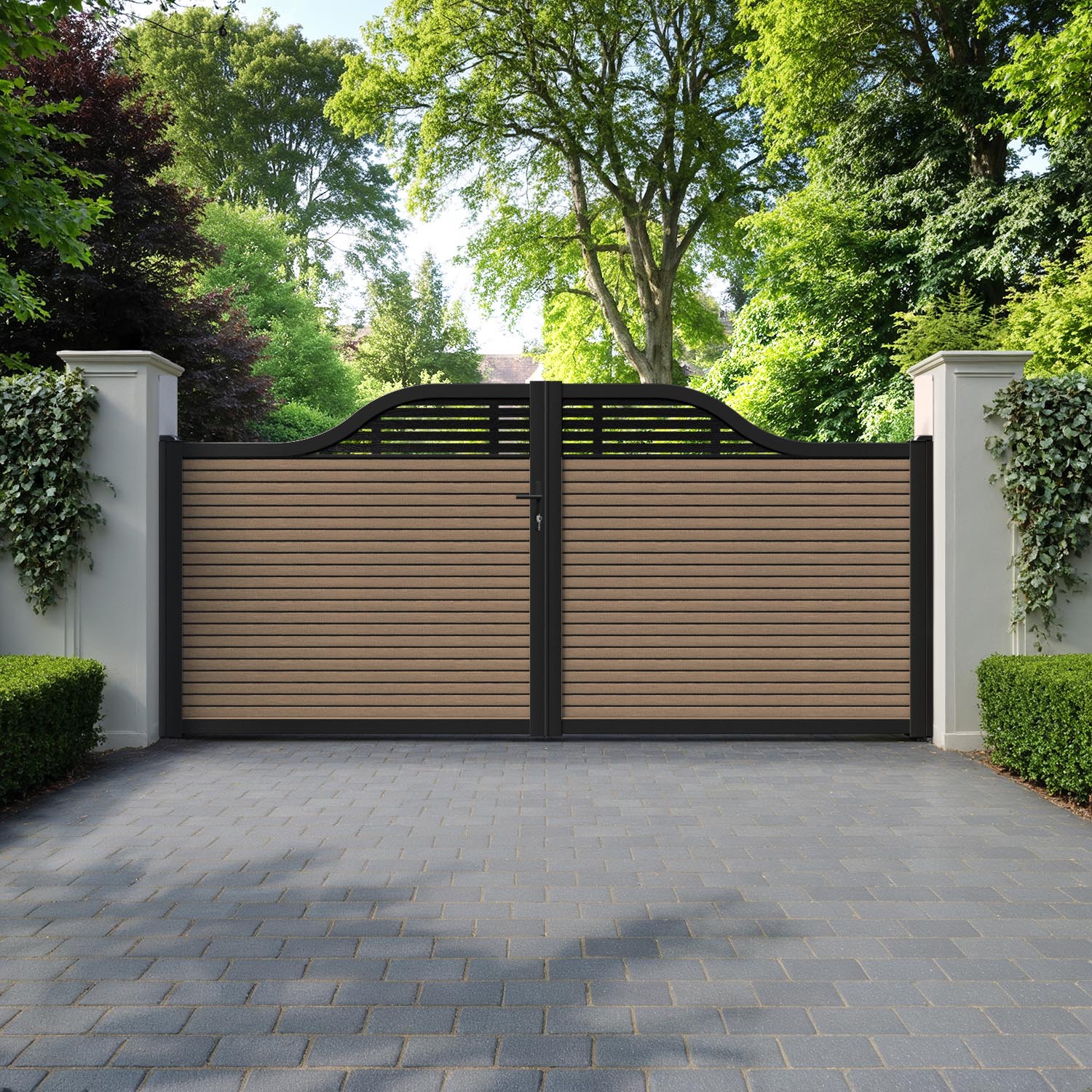 Hudson Aspen Curved Top Driveway Gate - Teak - Top Screen