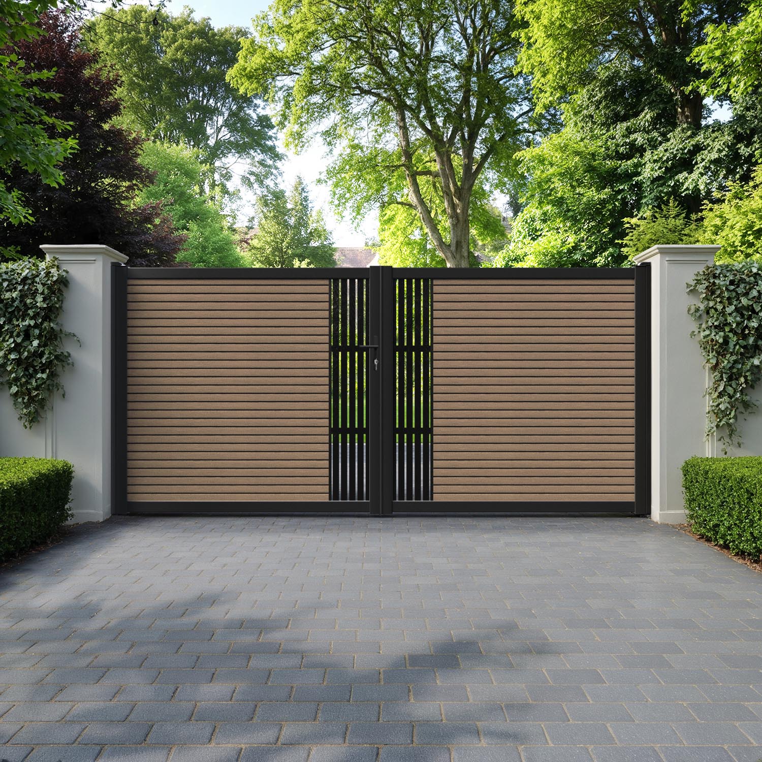 Hudson Aspen Straight Top Driveway Gate - Teak - Middle Screen
