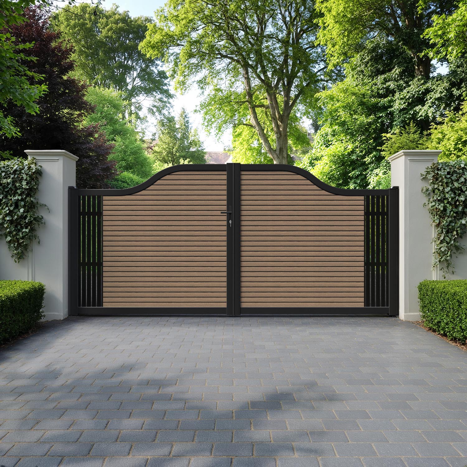 Hudson Aspen Curved Top Driveway Gate - Teak - End Screen