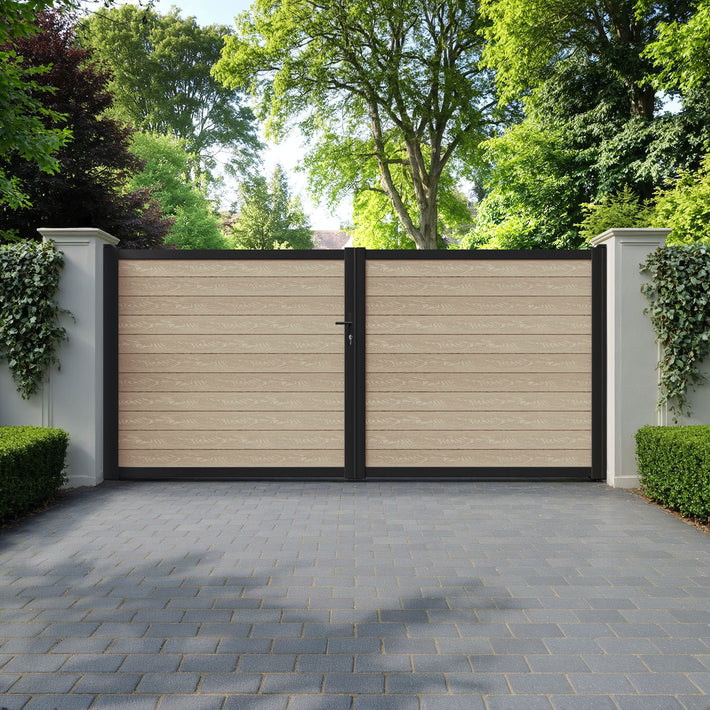 Classic Light Oak Straight Top Driveway Gate