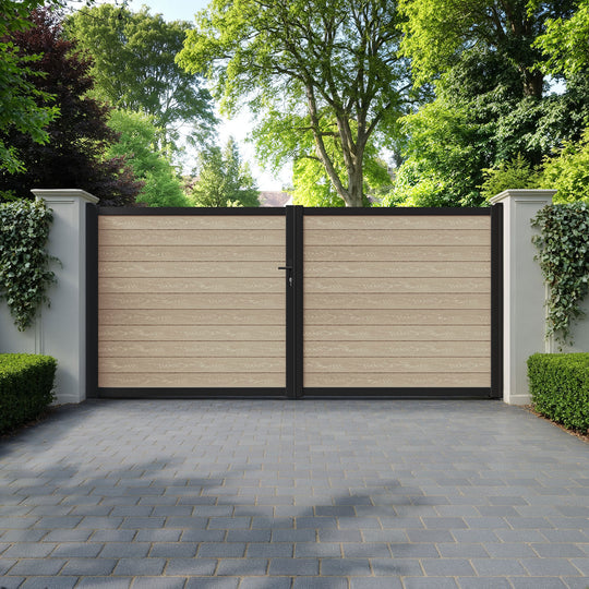 Classic Light Oak Straight Top Driveway Gate