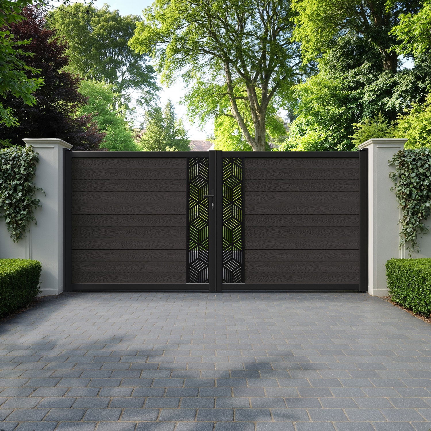 Classic Cubed Straight Top Driveway Gate - Dark Oak - Middle Screen