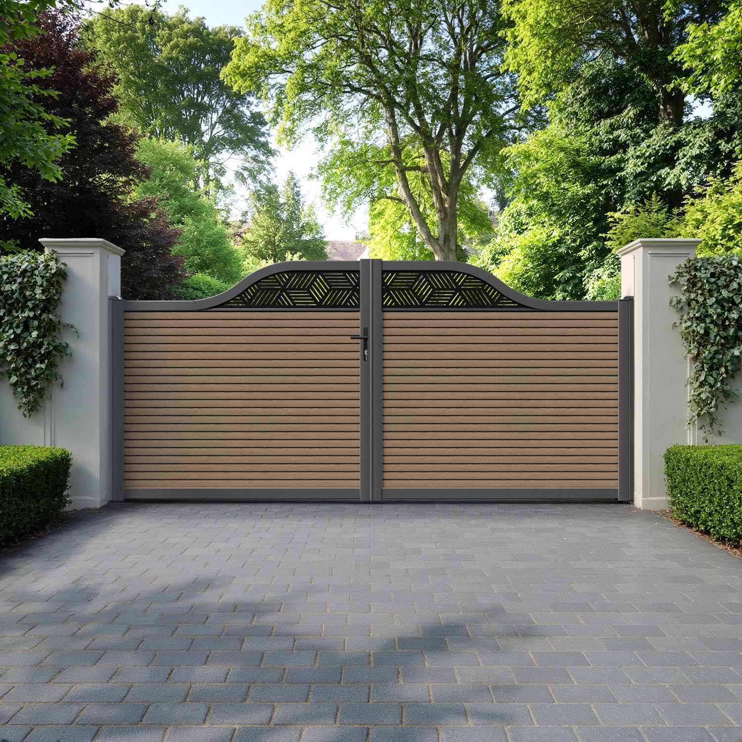 Hudson Cubed Curved Top Driveway Gate - Teak - Top Screen