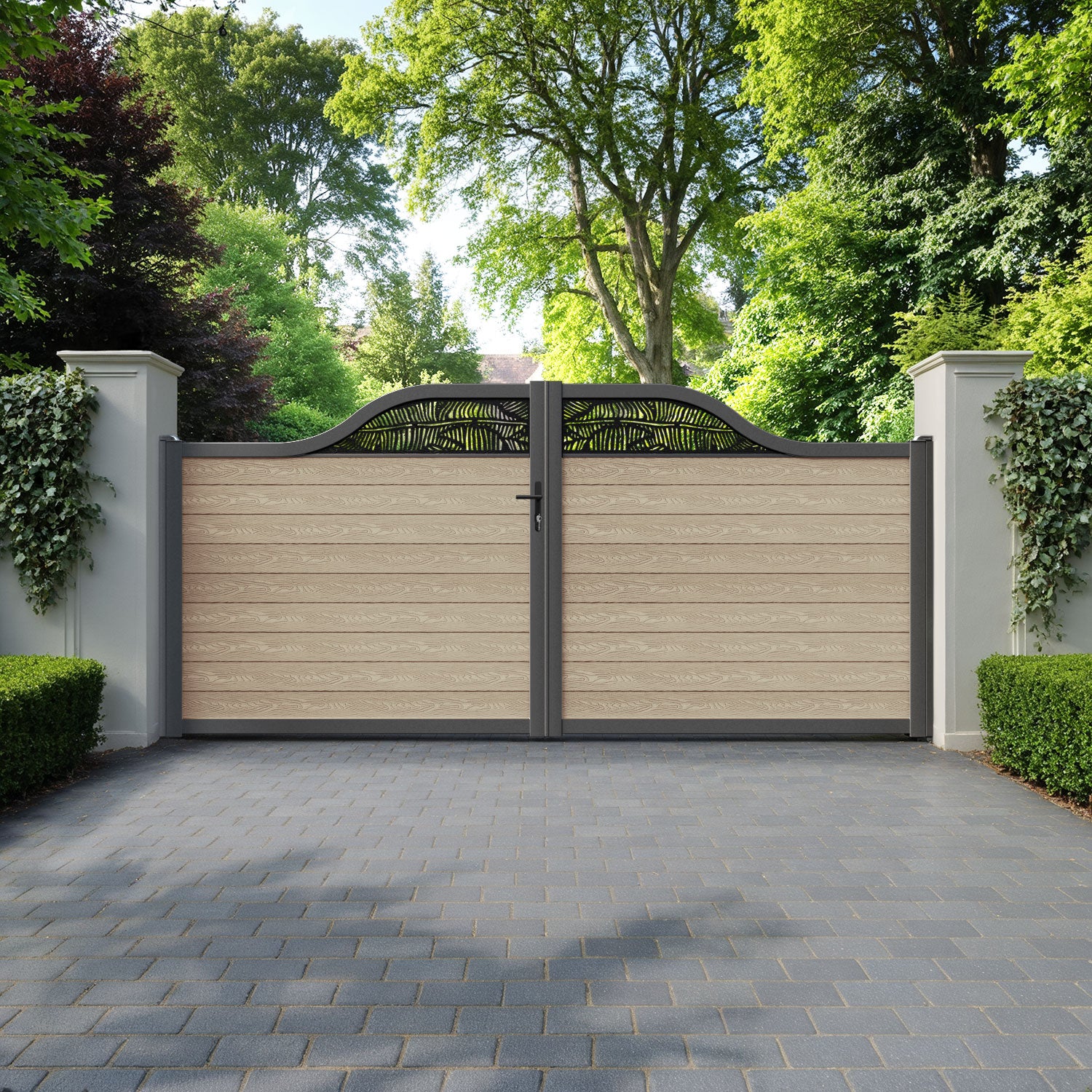 Classic Feather Curved Top Driveway Gate - Light Oak - Top Screen