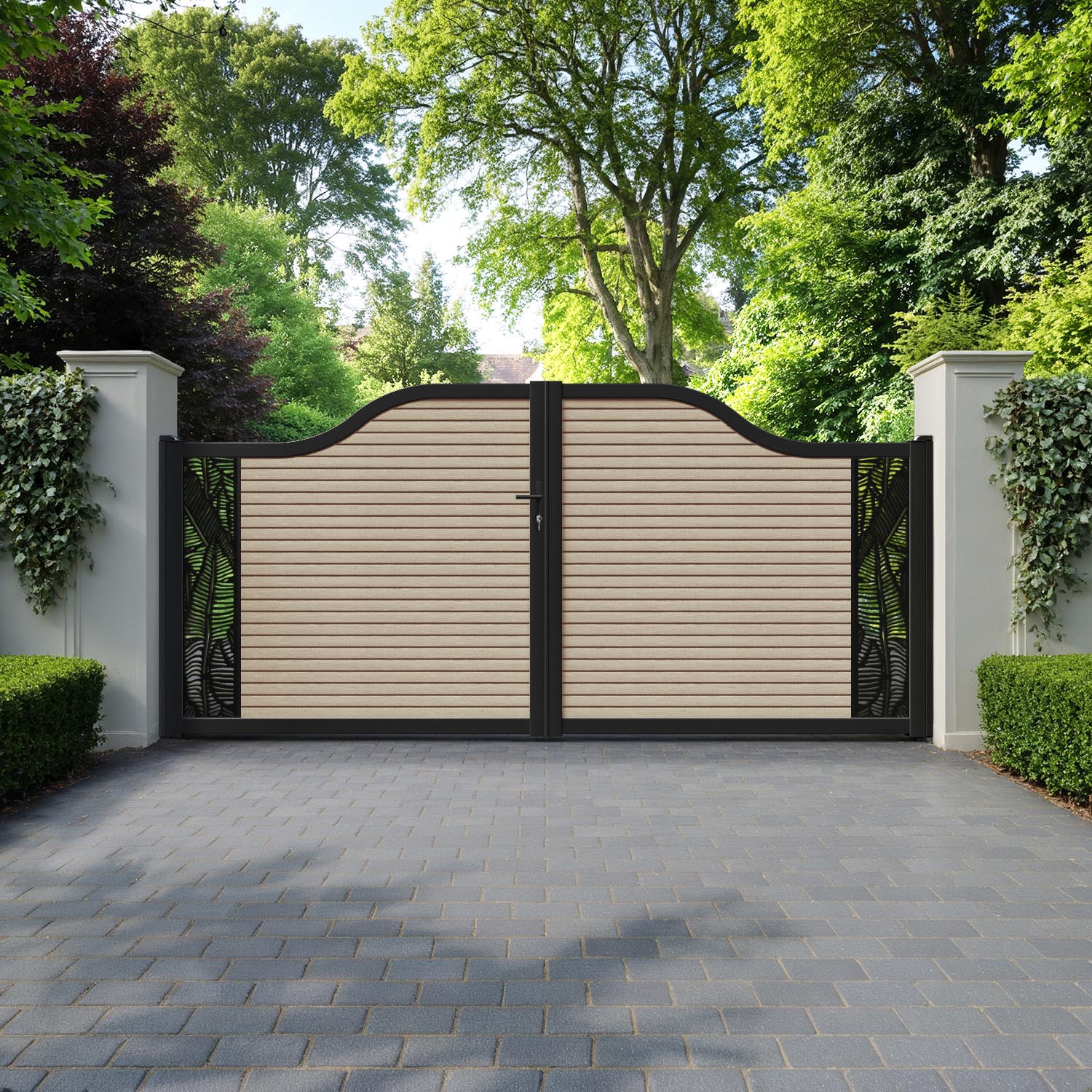 Hudson Feather Curved Top Driveway Gate - Light Oak- End Screen