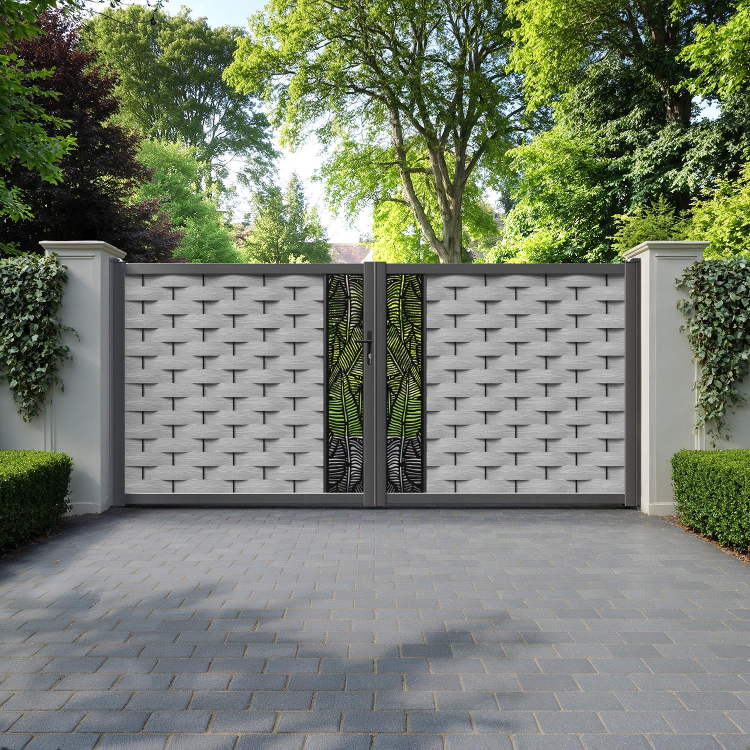 Ripple Feather Straight Top Driveway Gate - Light Grey - Middle Screen
