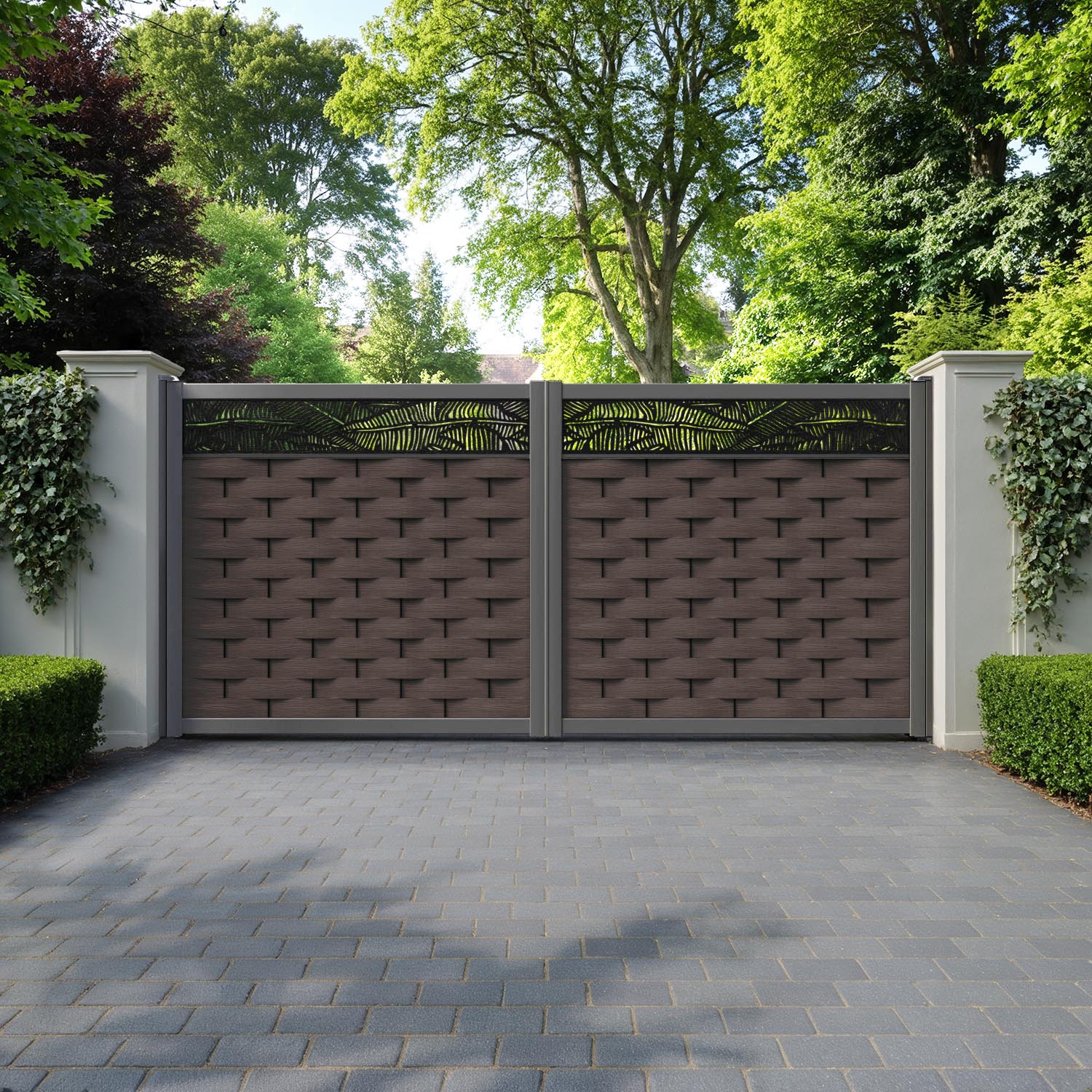 Ripple Feather Straight Top Driveway Gate - Mid Brown - Top Screen