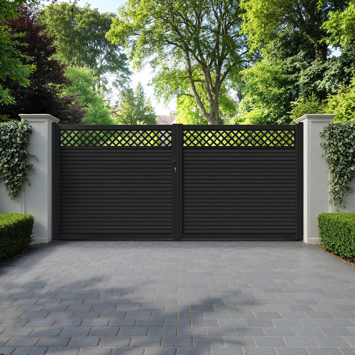 Hudson Hive Straight Top Driveway Gate - Black - Top Screen