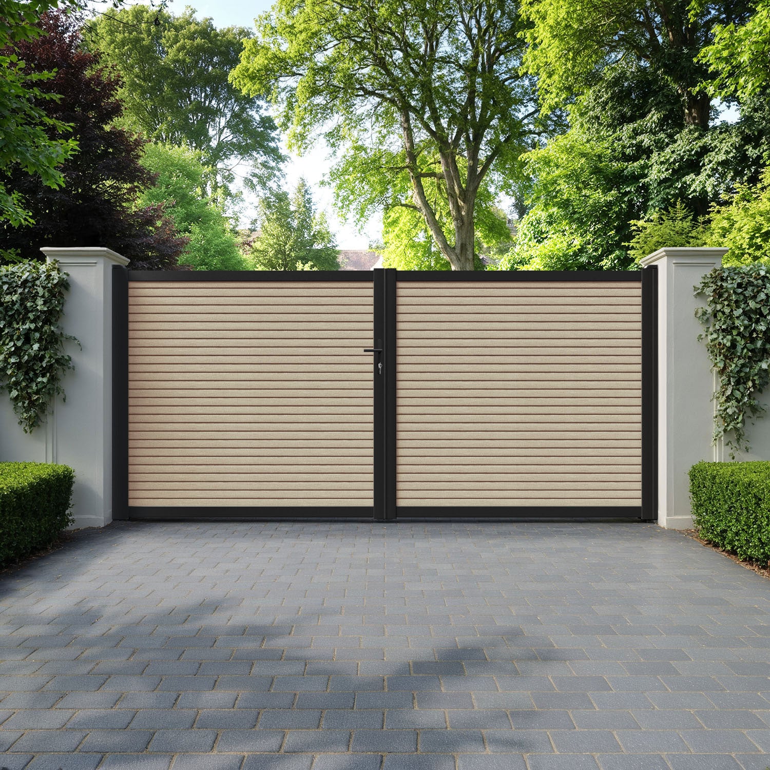Hudson Light Oak Straight Top Driveway Gate
