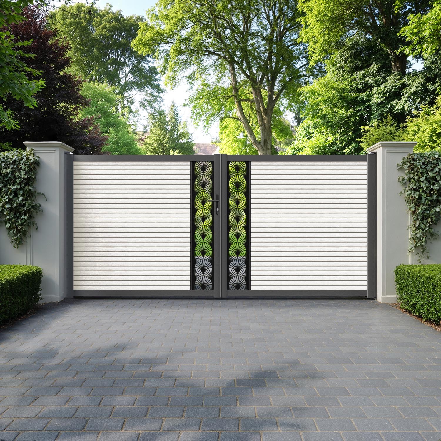 Hudson Laurel Straight Top Driveway Gate - Light Stone - Middle Screen