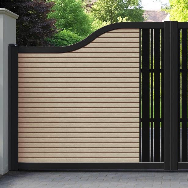 Hudson Linea Curved Top Driveway Gate - Light Oak - Middle Screen