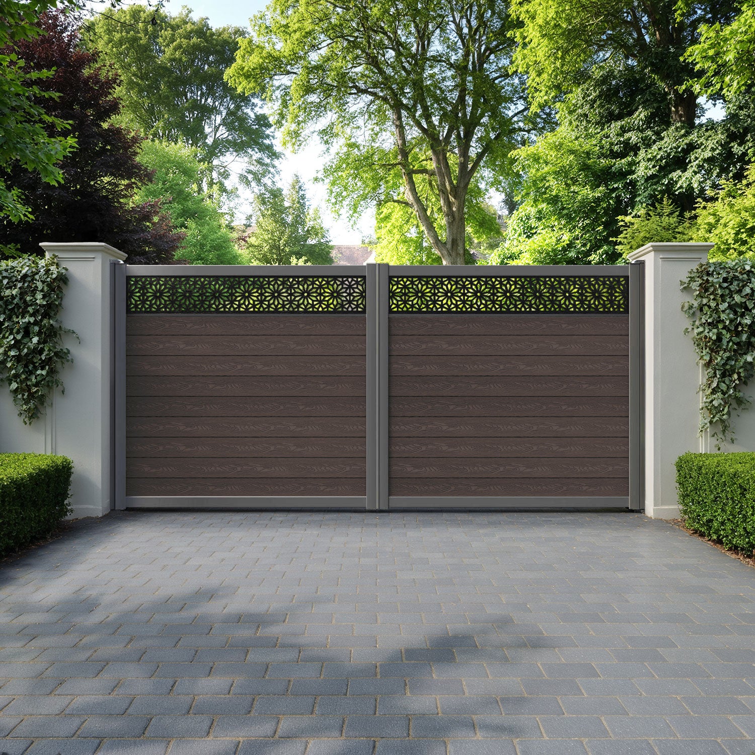 Classic Narwa Straight Top Driveway Gate - Mid Brown - Top Screen
